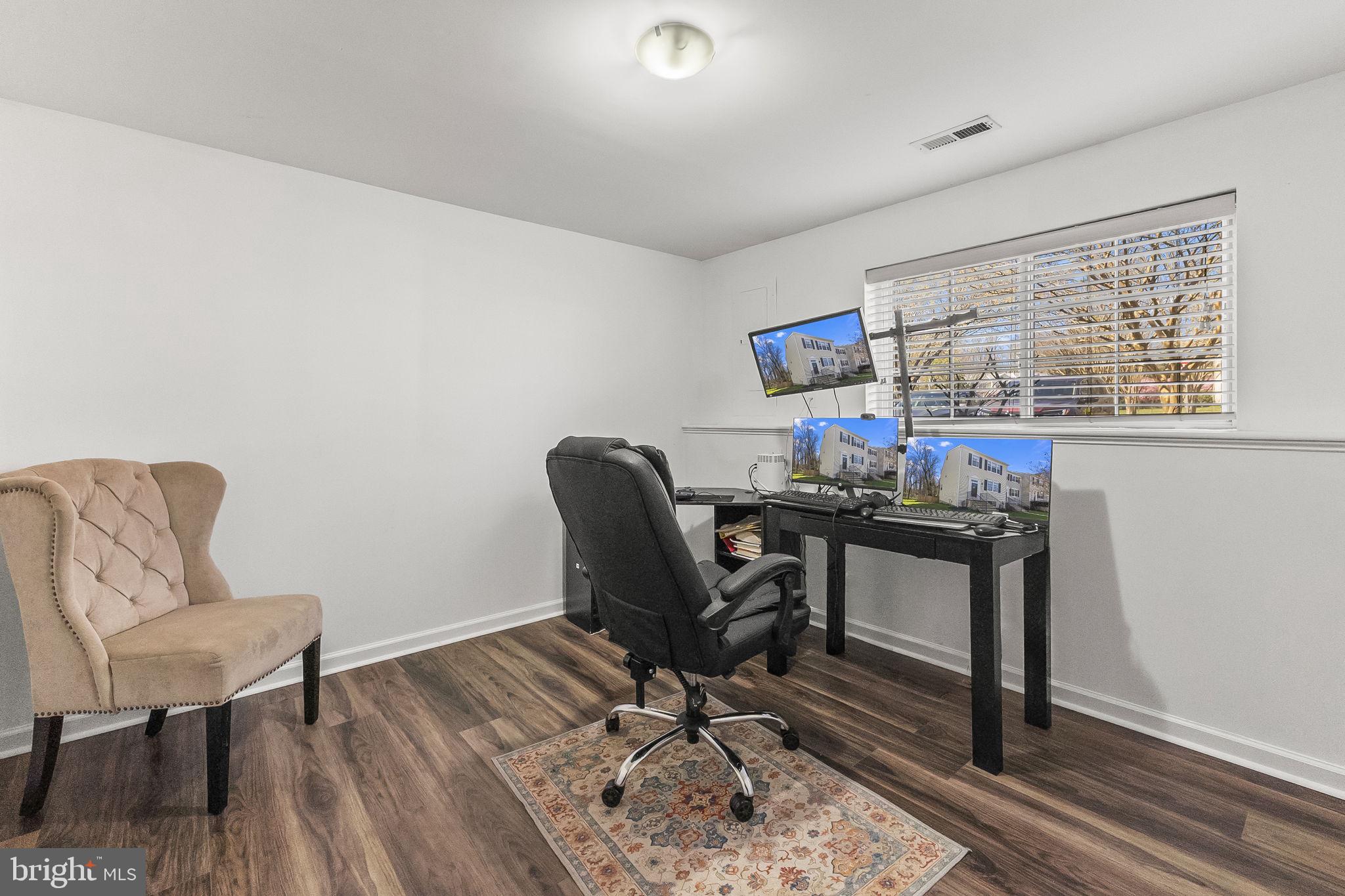 COURTS AT BELLE POINTE - Residential