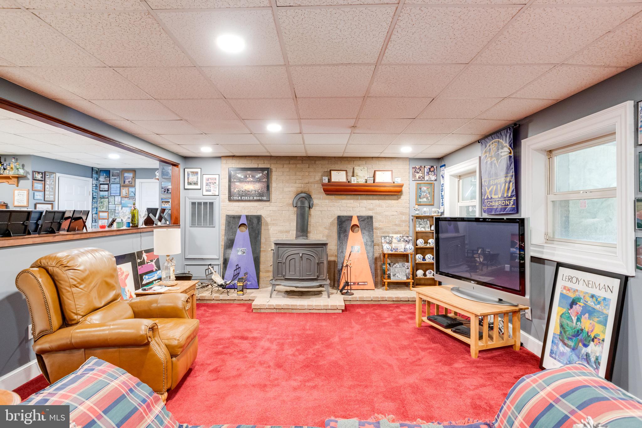 STEEPLECHASE MANOR - Residential