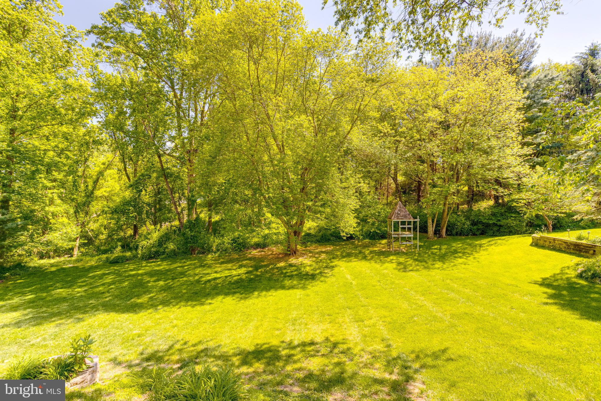 STEEPLECHASE MANOR - Residential