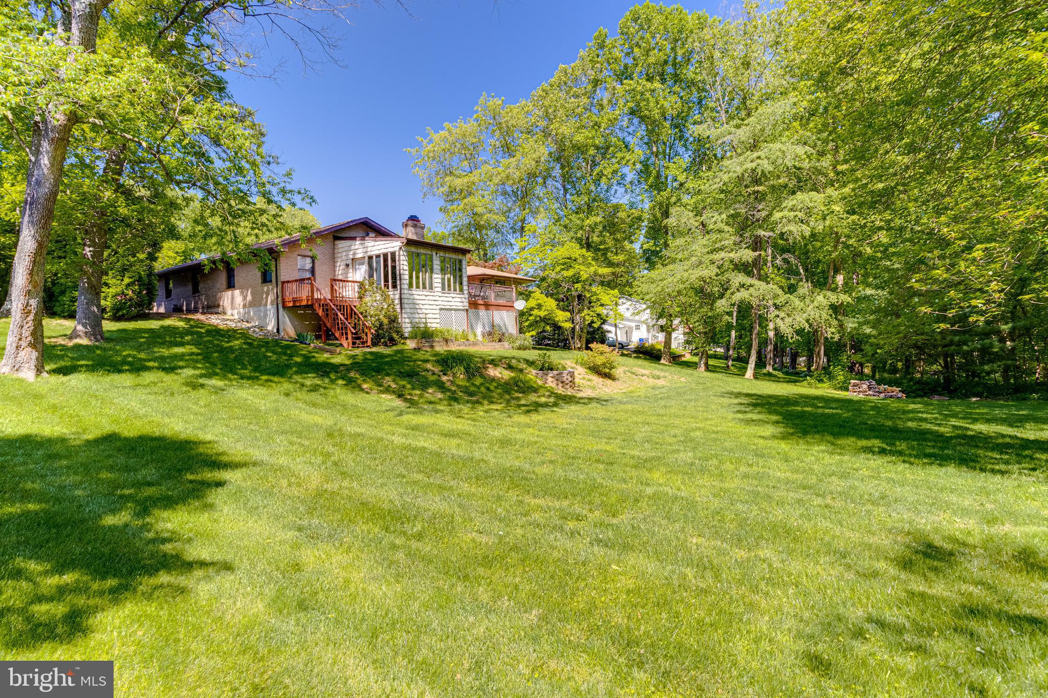 STEEPLECHASE MANOR - Residential