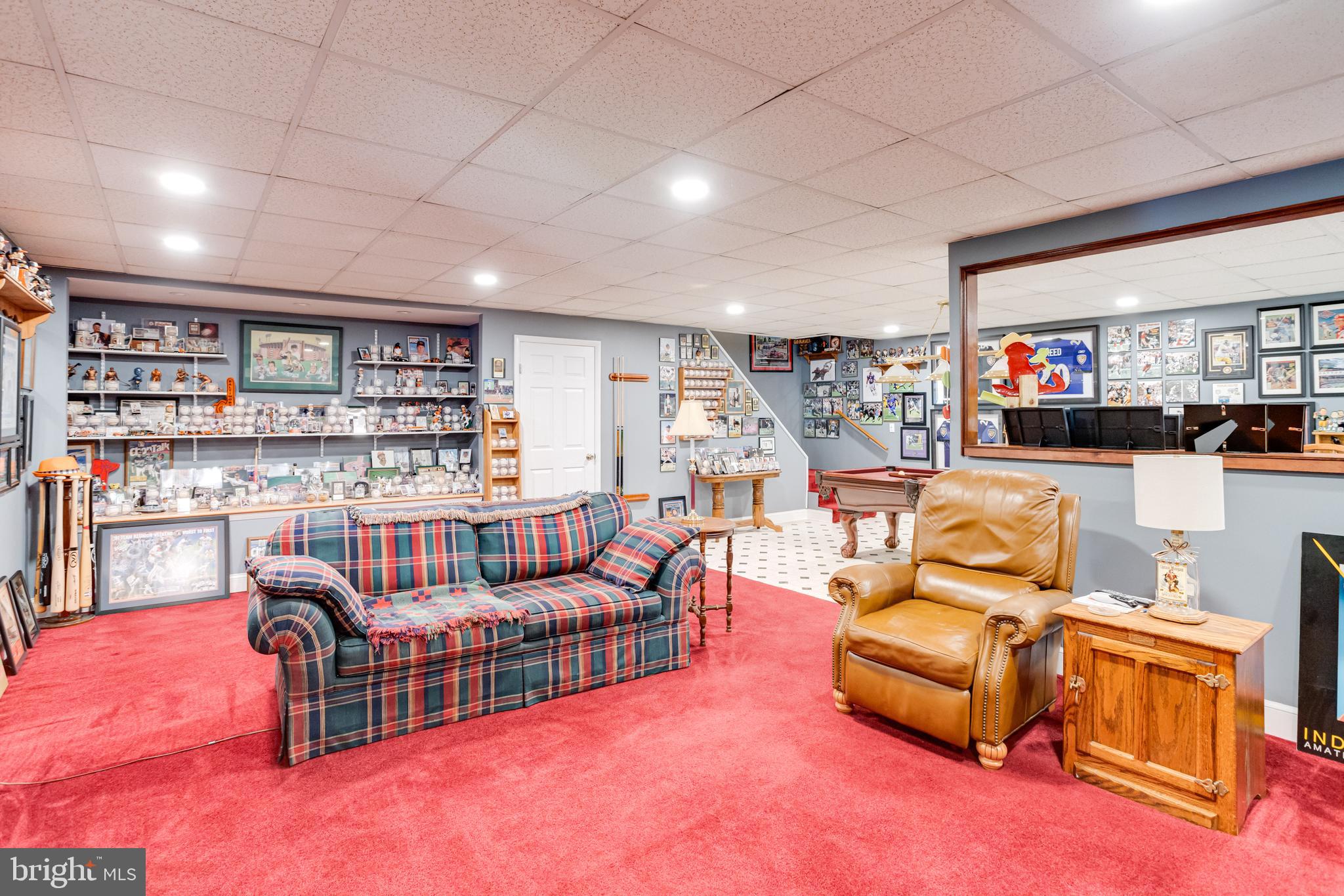 STEEPLECHASE MANOR - Residential