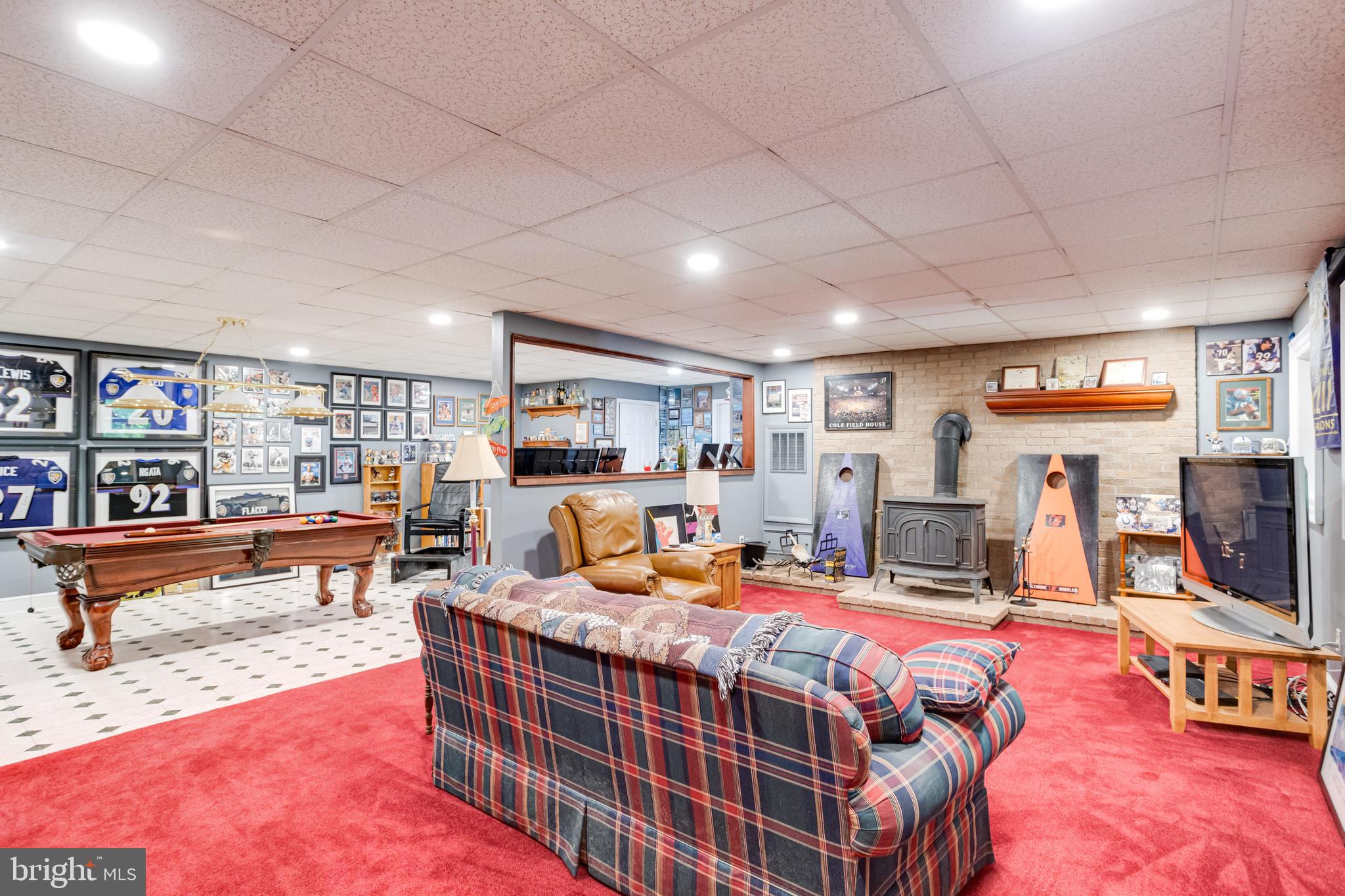 STEEPLECHASE MANOR - Residential