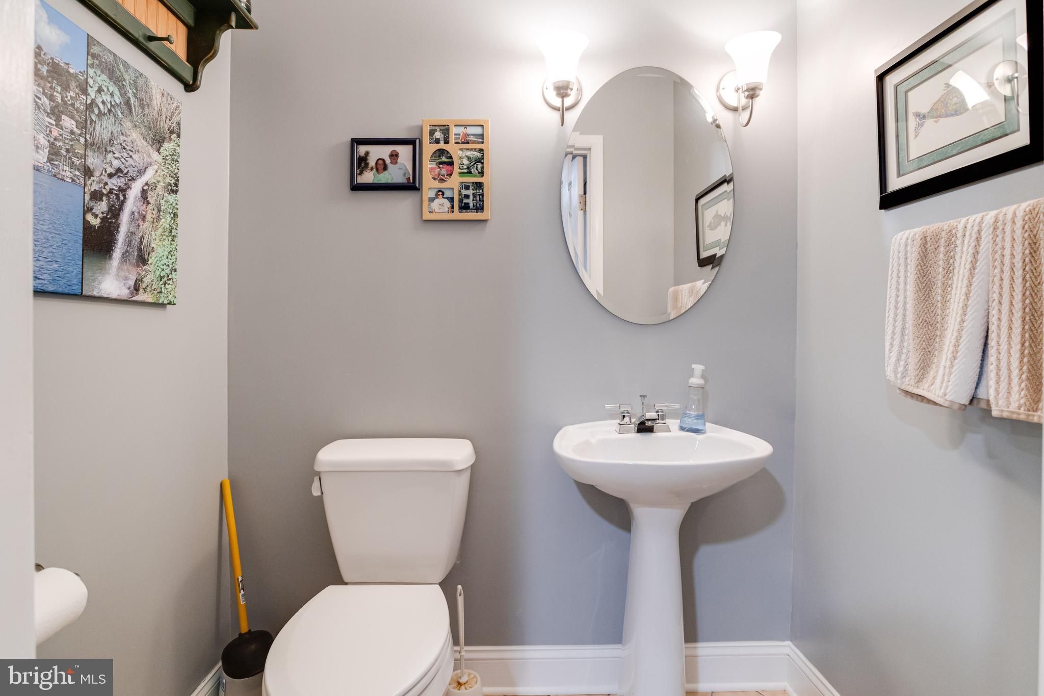 STEEPLECHASE MANOR - Residential