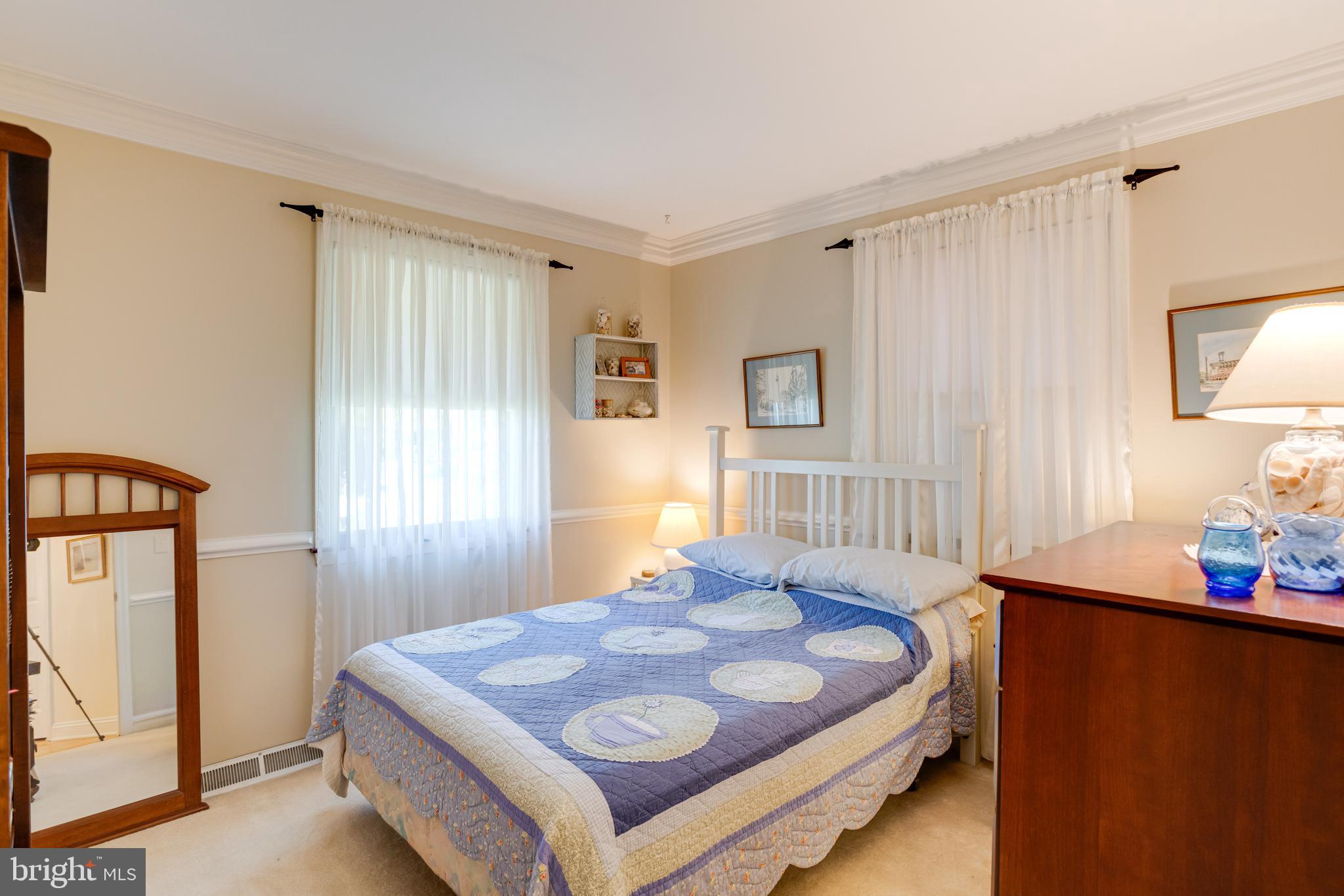 STEEPLECHASE MANOR - Residential