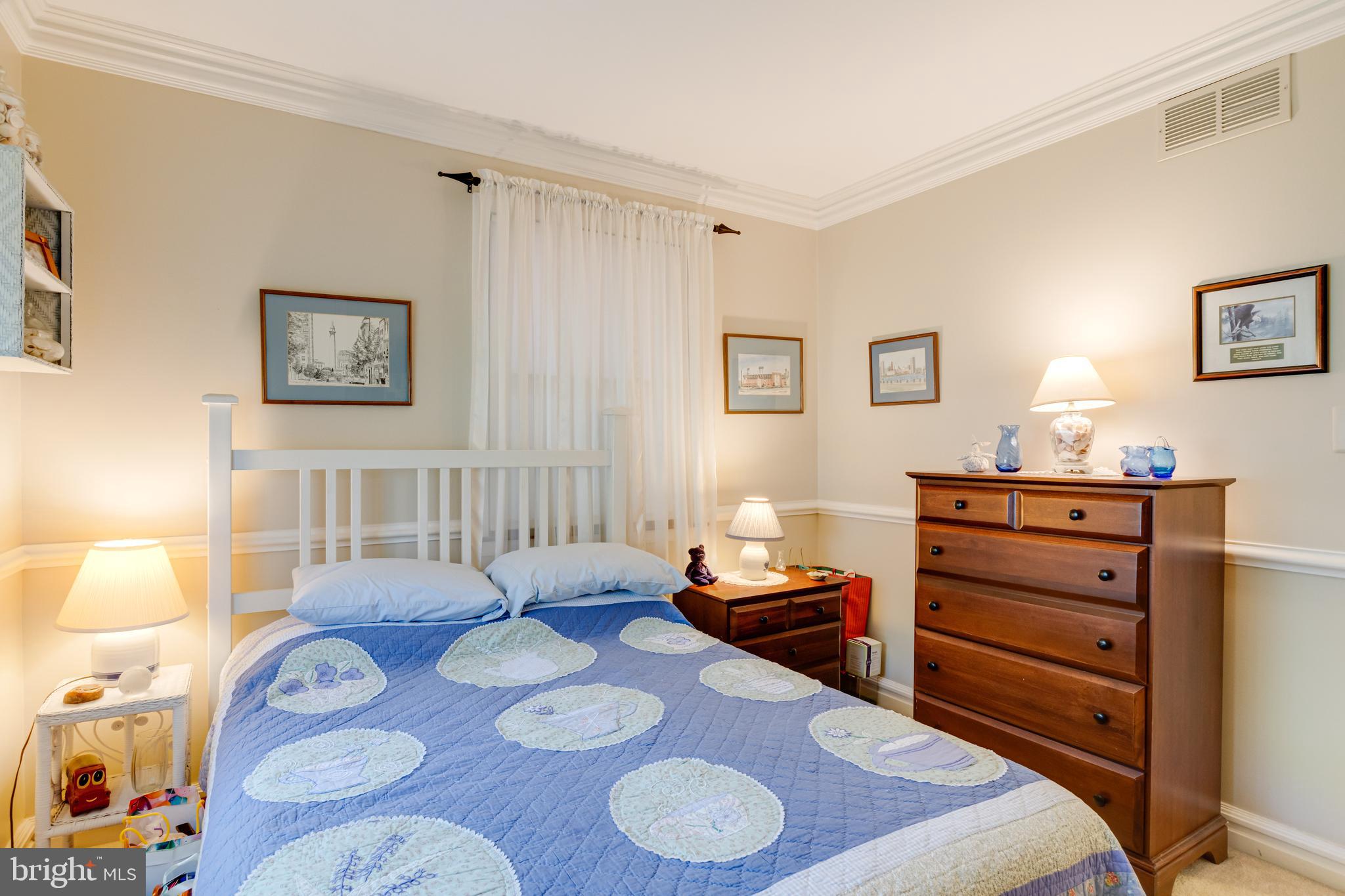 STEEPLECHASE MANOR - Residential