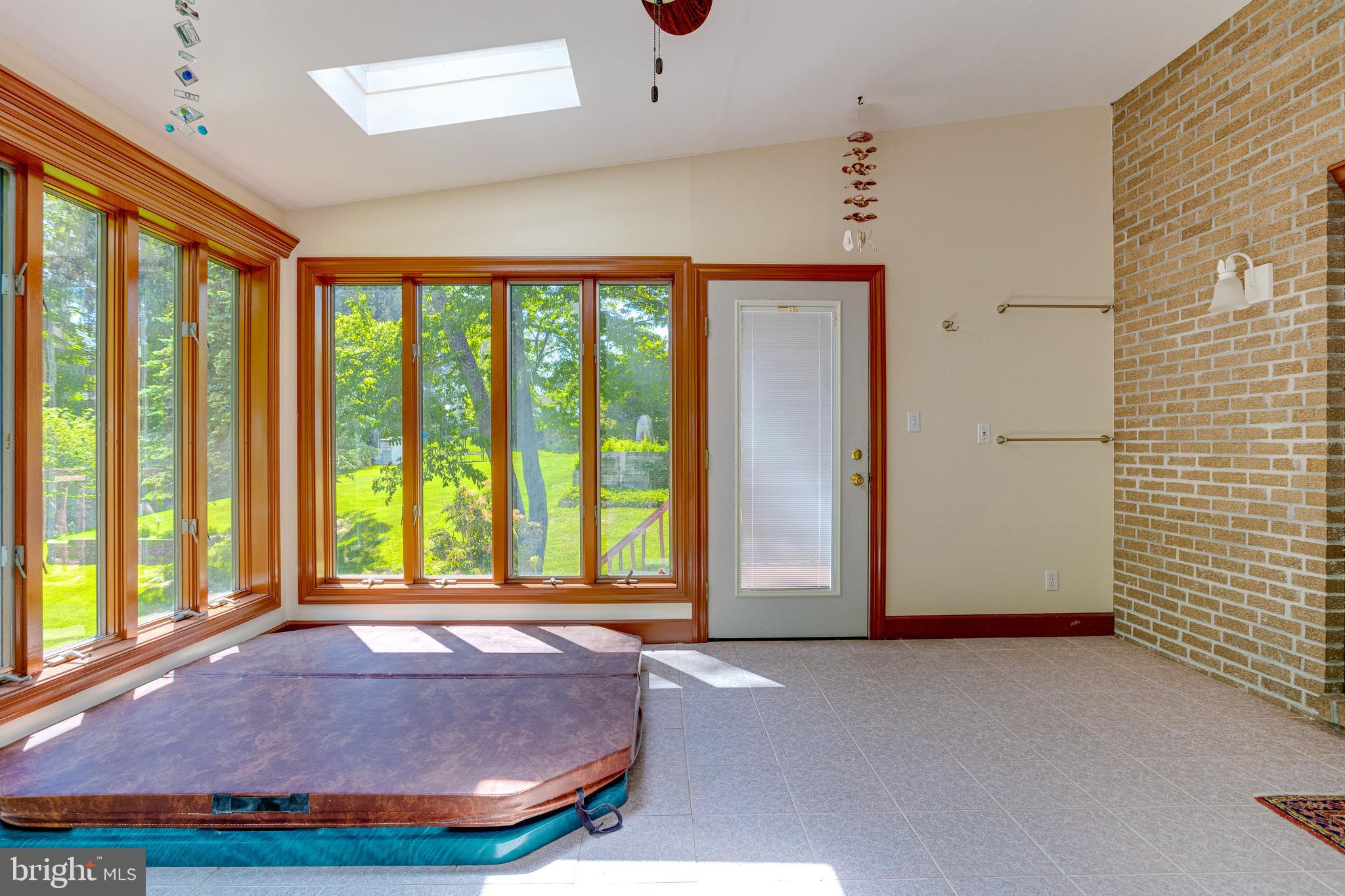 STEEPLECHASE MANOR - Residential