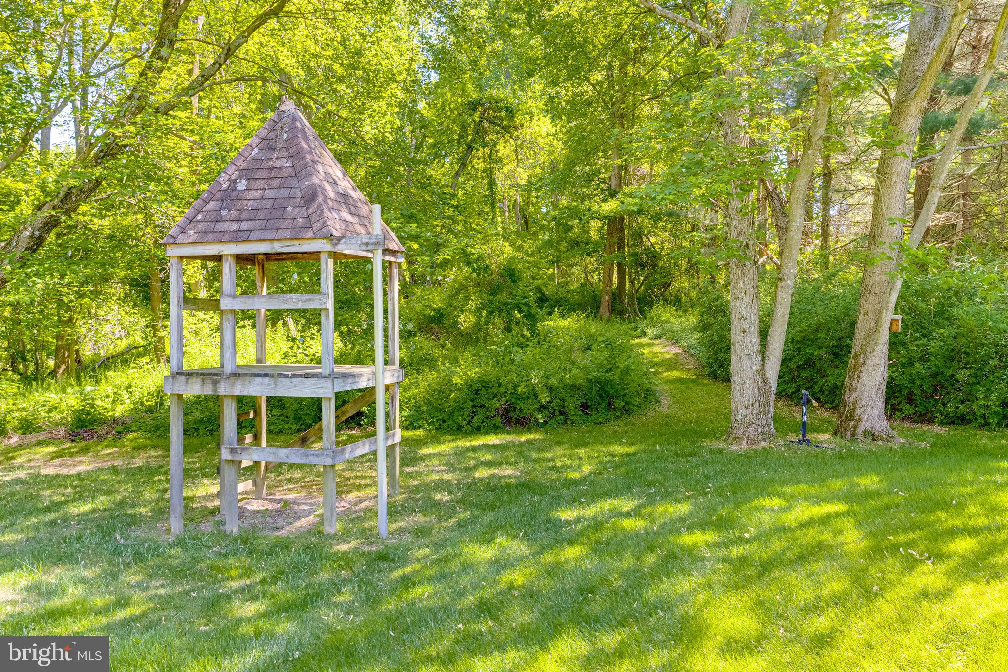 STEEPLECHASE MANOR - Residential