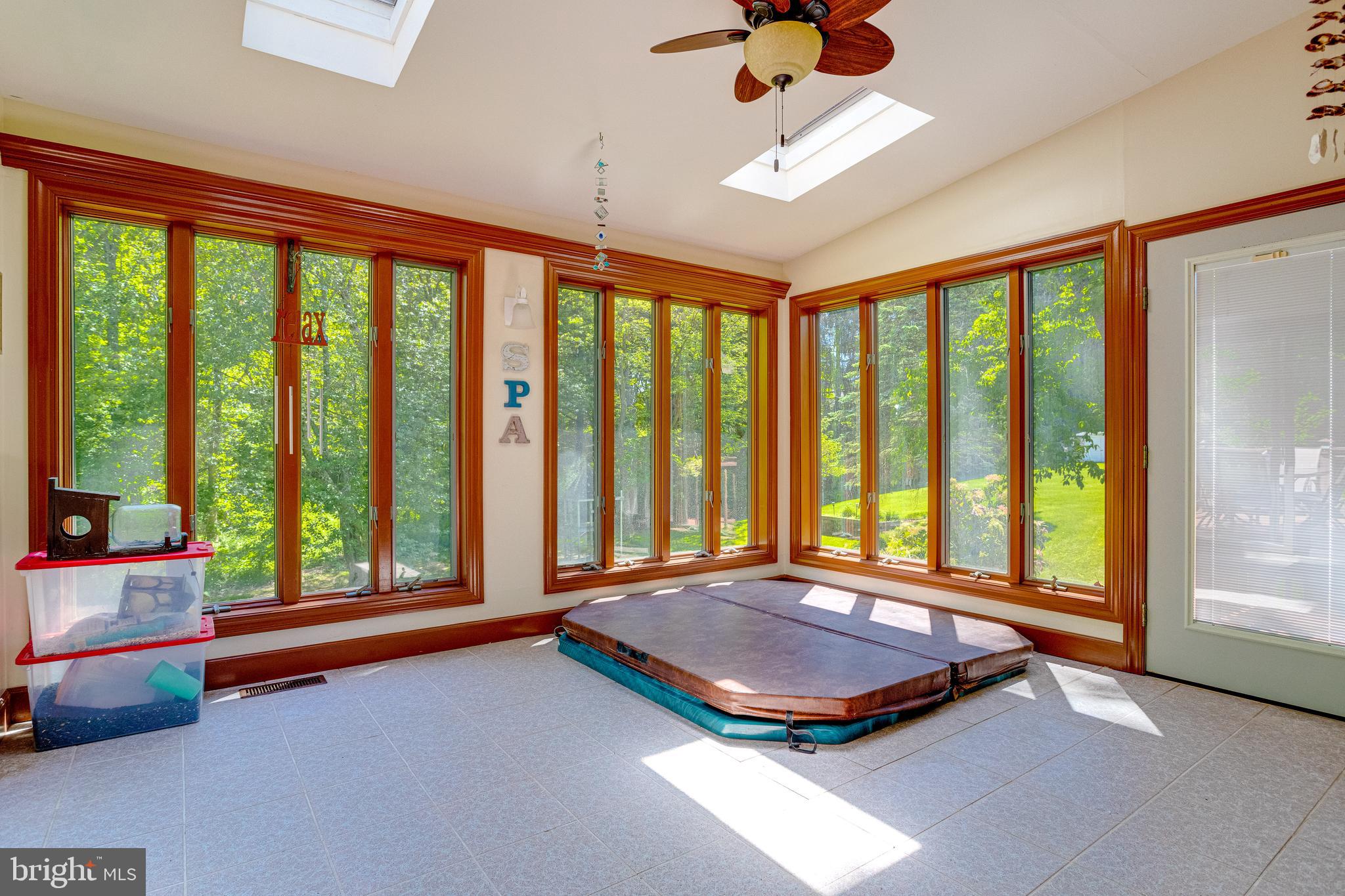 STEEPLECHASE MANOR - Residential