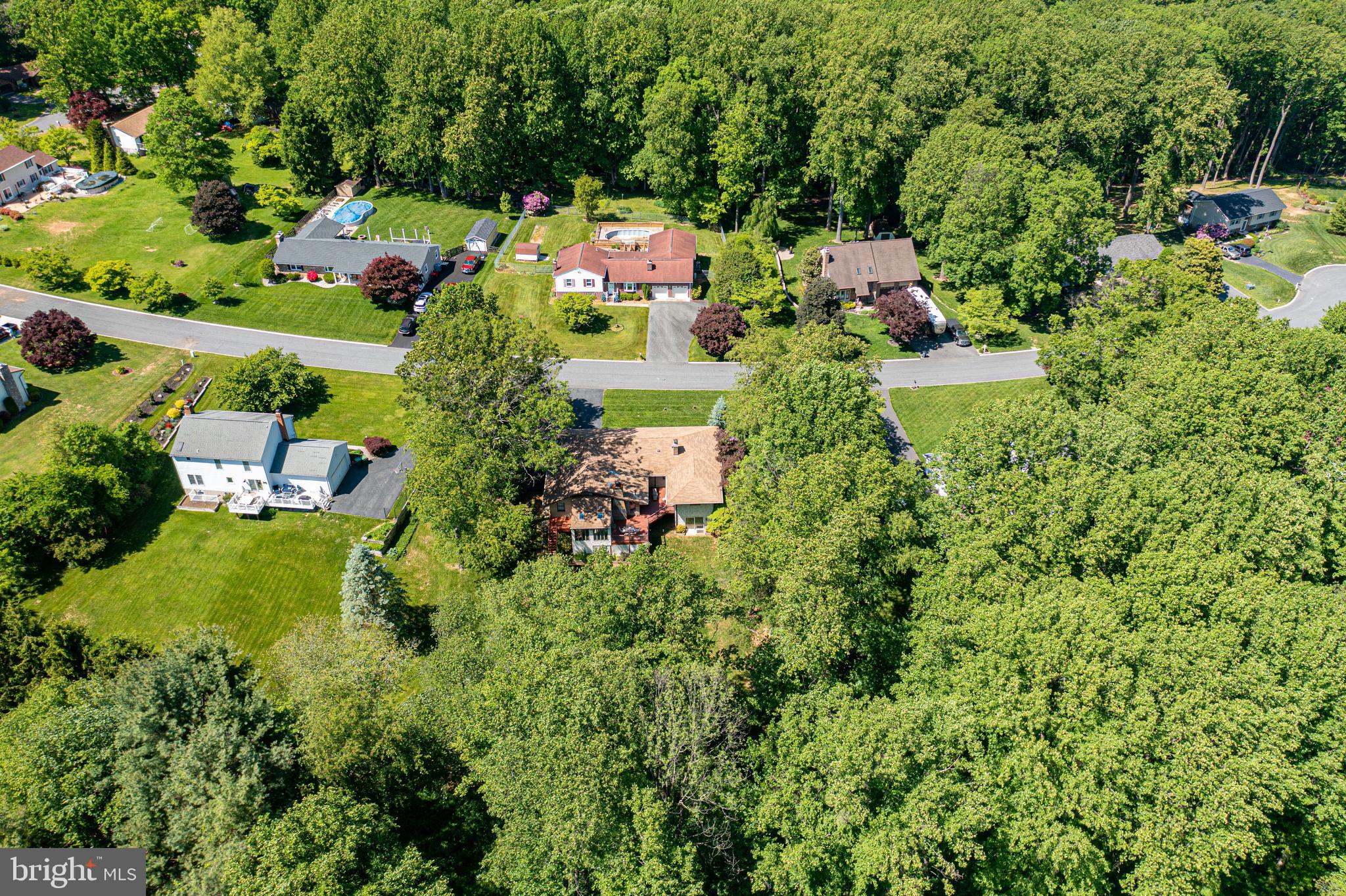 STEEPLECHASE MANOR - Residential