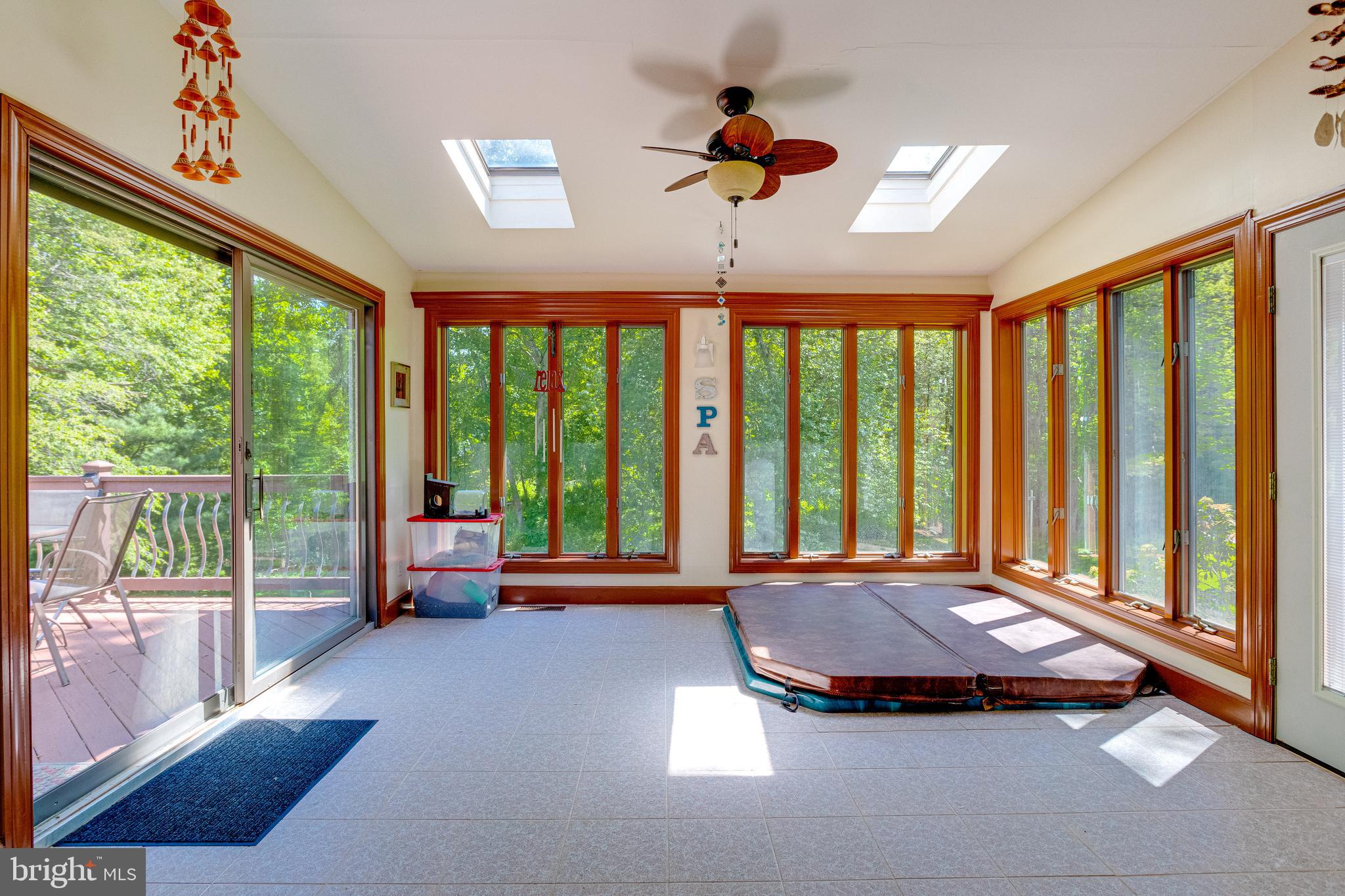 STEEPLECHASE MANOR - Residential