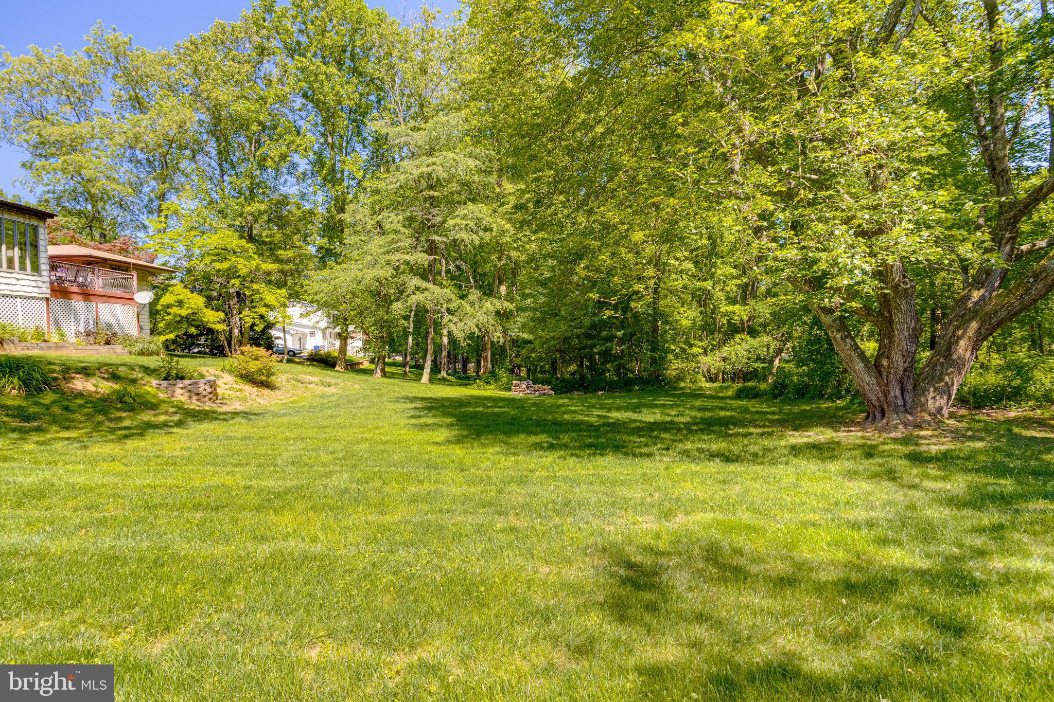 STEEPLECHASE MANOR - Residential