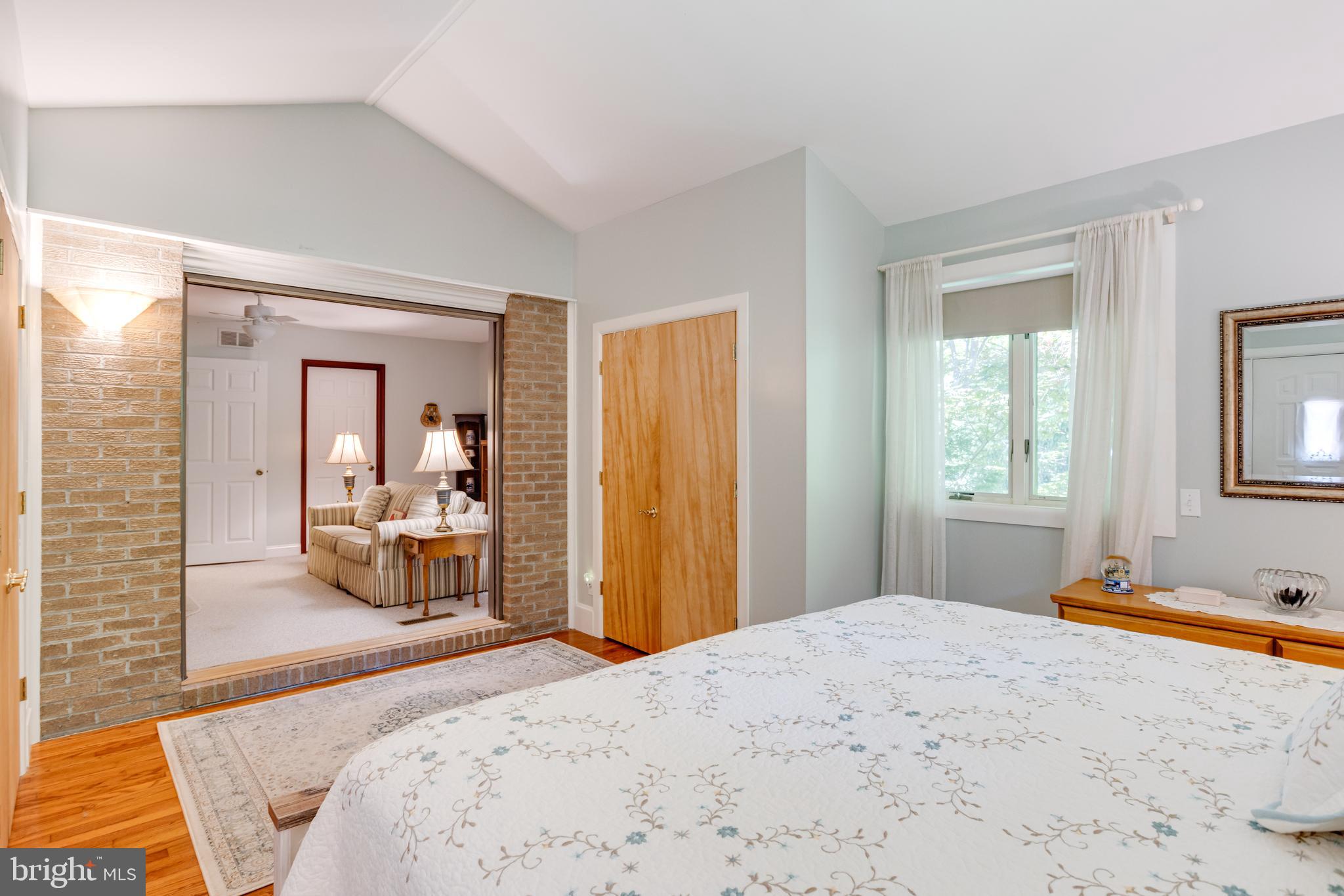 STEEPLECHASE MANOR - Residential