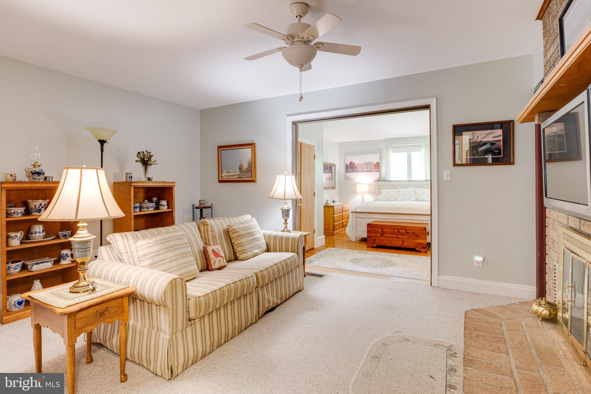 STEEPLECHASE MANOR - Residential