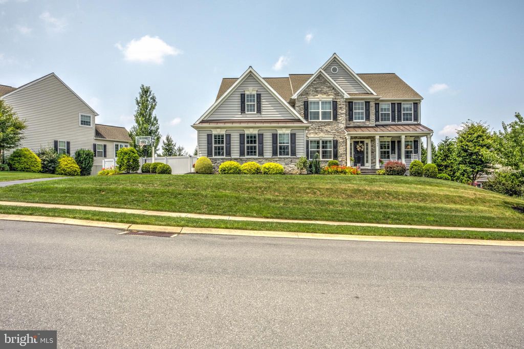 Photo of 2190 PORTER WAY, LANCASTER, PA 17601 (MLS # PALA2038058)