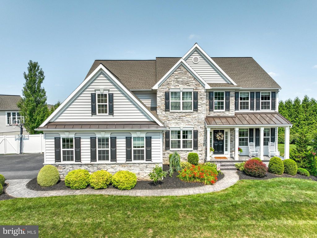 Photo of 2190 PORTER WAY, LANCASTER, PA 17601 (MLS # PALA2038058)