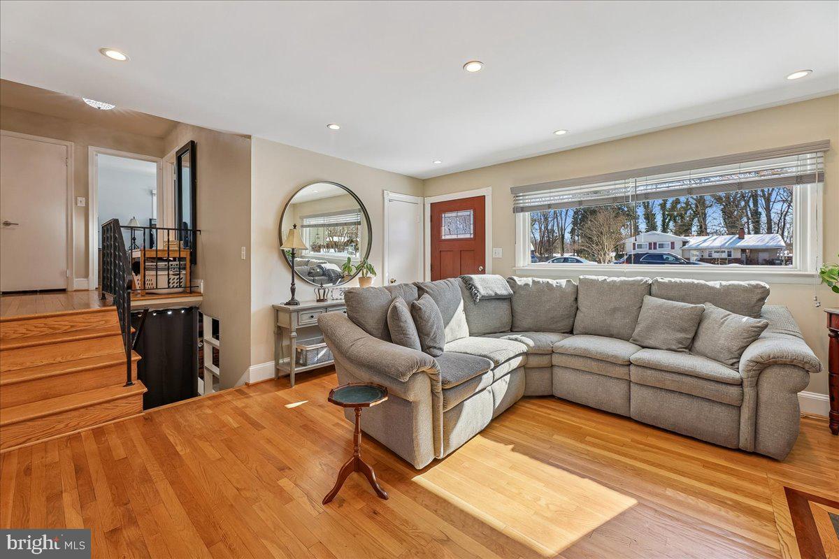 LOISDALE ESTATES - Residential