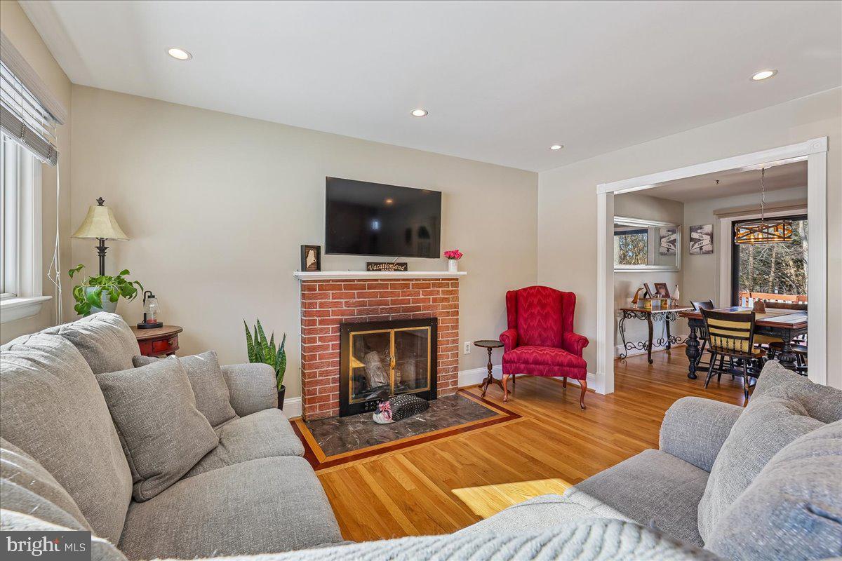 LOISDALE ESTATES - Residential