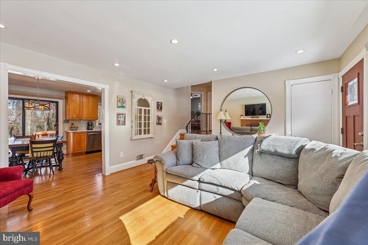 LOISDALE ESTATES - Residential