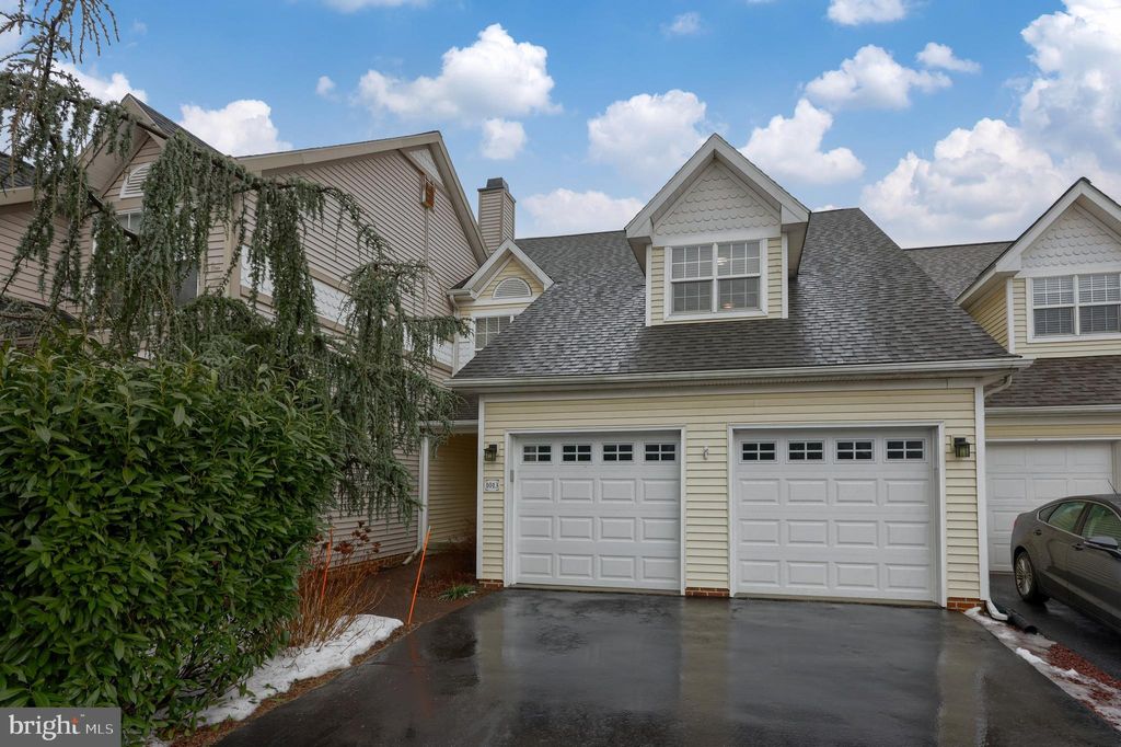 Photo of 1013 Kent Gdn, LITITZ, PA 17543 (MLS # PALA2063848)