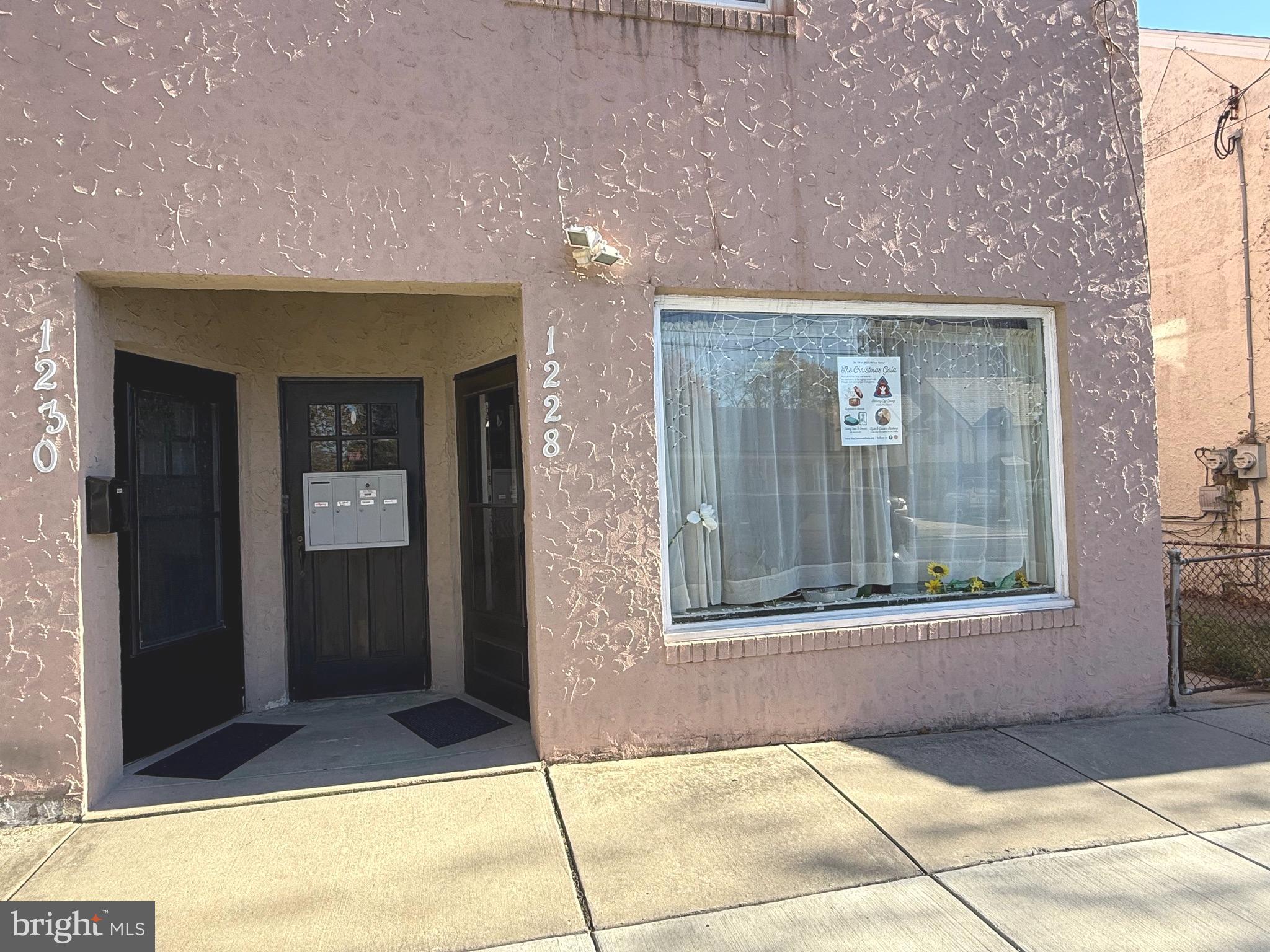 1228 Radcliffe St. RADCLIFFE STREET