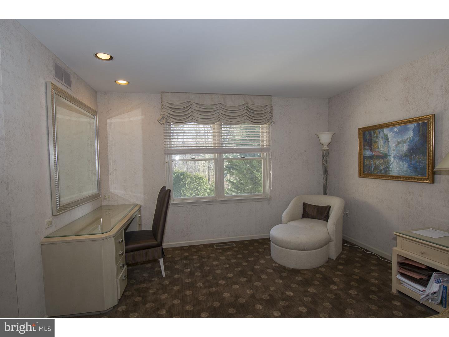 INDIAN CREEK - Residential