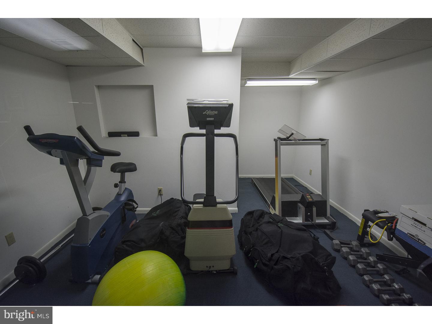 INDIAN CREEK - Residential