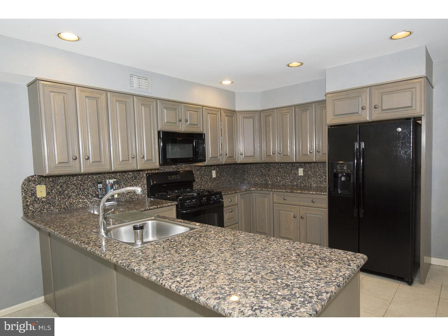 INDIAN CREEK - Residential