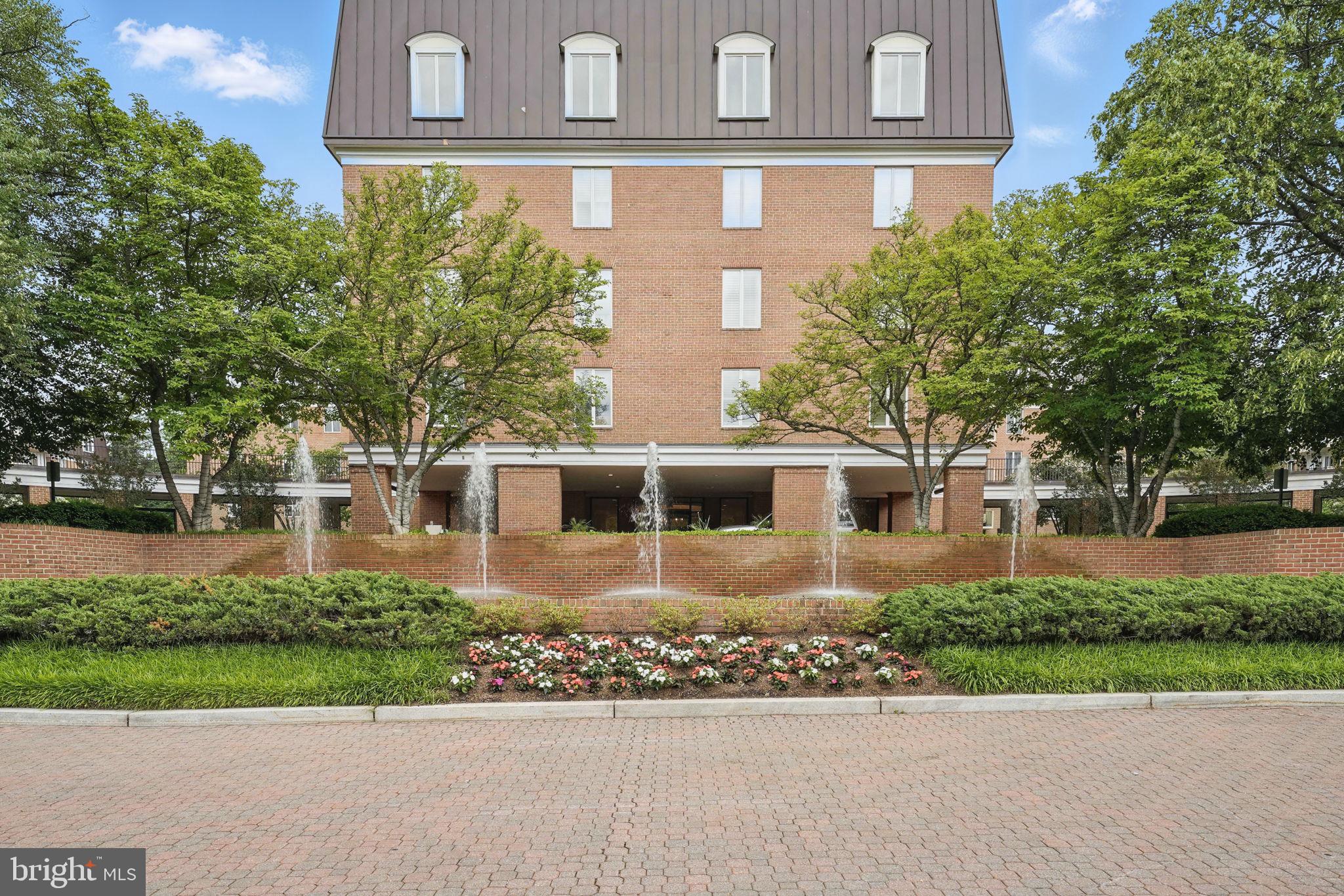 CHEVY CHASE - Residential