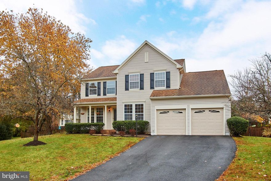 OPEN HOUSE SAT. 11/10 1-3:30. Quiet Cul-de-sac*Low HOA fees*Freshly Painted throughout*New Carpet*Hardwood Floors*Main Level Office*Formal Living & Dining*Family Room w/Gas Fireplace*Spacious Kitchen w/Stainless Steel*Granite*Island*Updated Lighting*Large Master Suite*Dynamite Lower Level w/Full Kitchen*New LVP Floor*Bath w/Jetted Tub*Walk Up to Fenced Yard & Deck*Mins to Pr William Pkwy