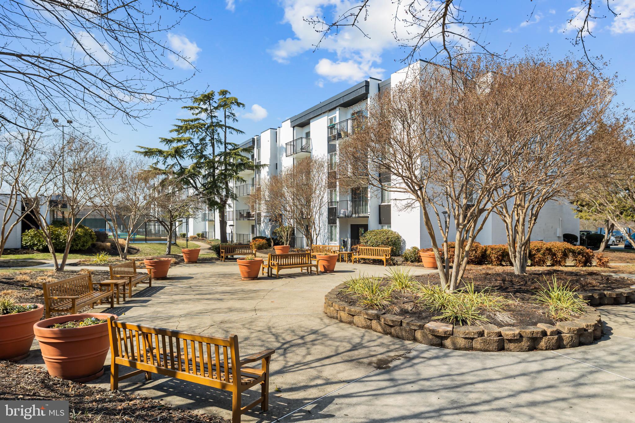 WEST END CONDOS - Residential