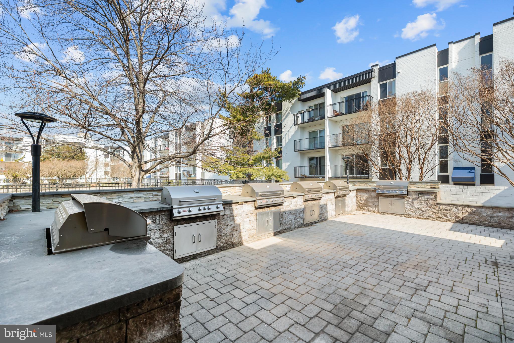 WEST END CONDOS - Residential