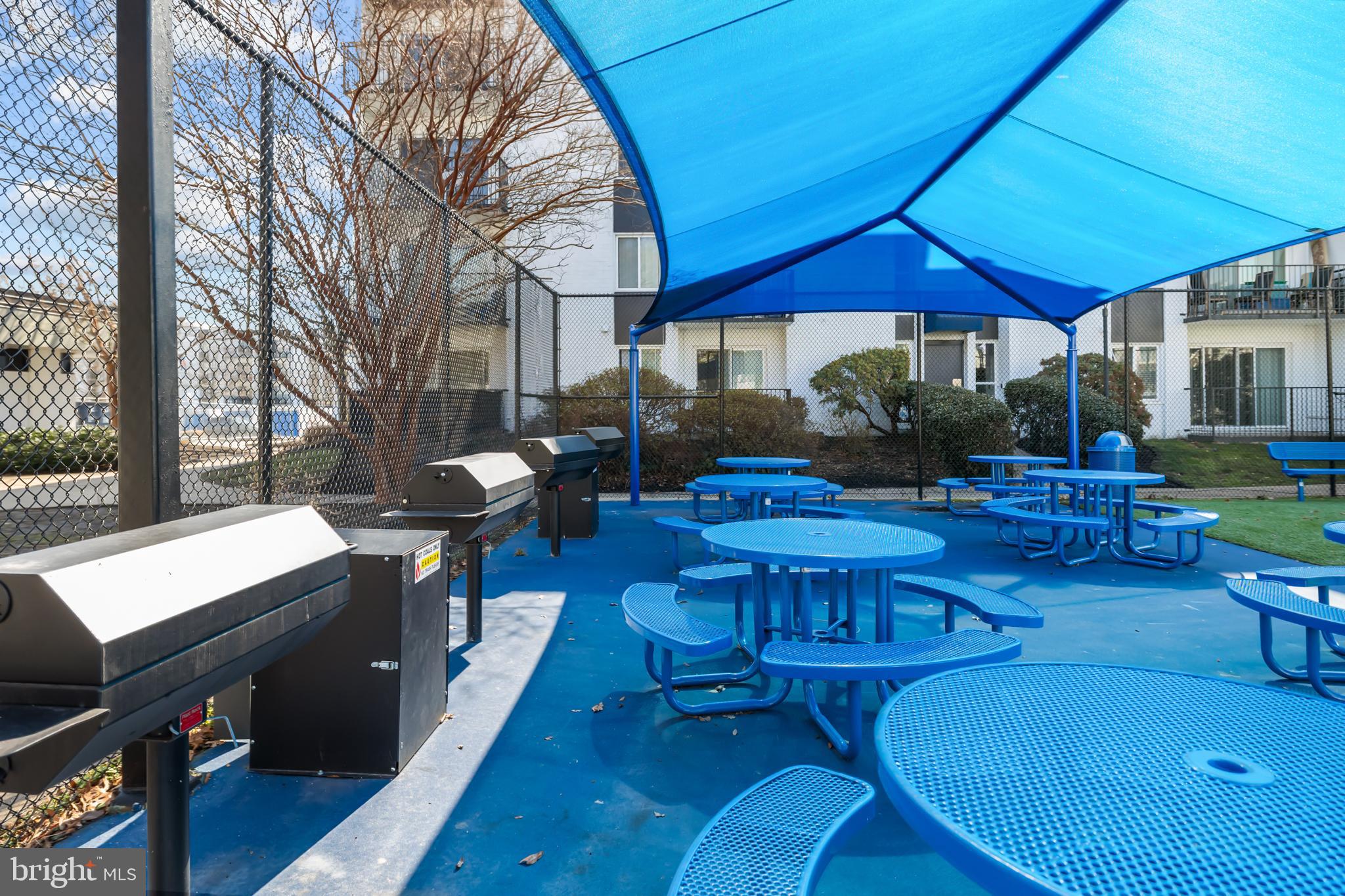 WEST END CONDOS - Residential