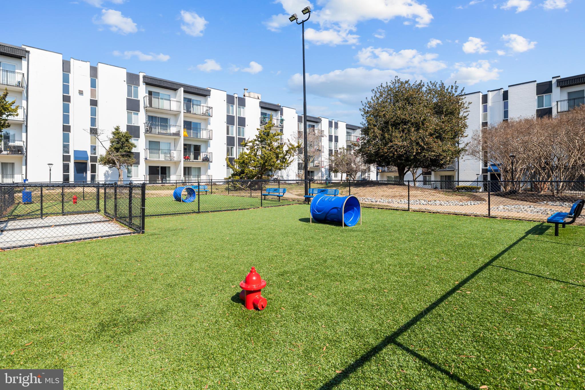 WEST END CONDOS - Residential