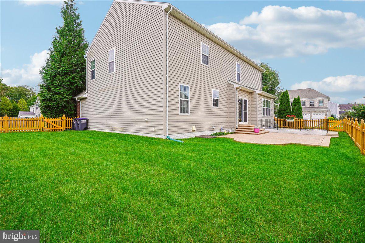 5580 SPRIGGS MEADOW DRIVE