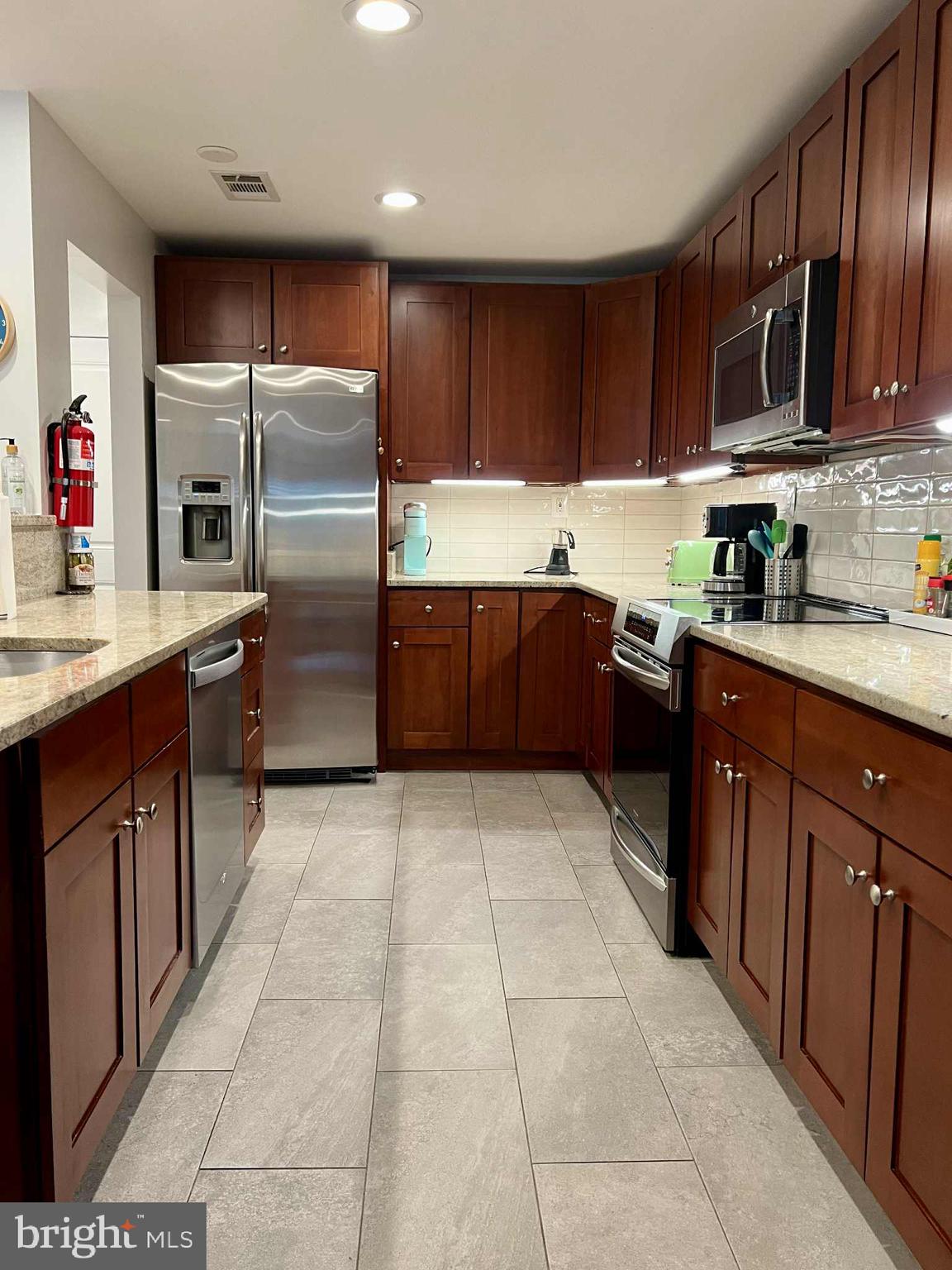 CHERRYDALE - Residential Lease