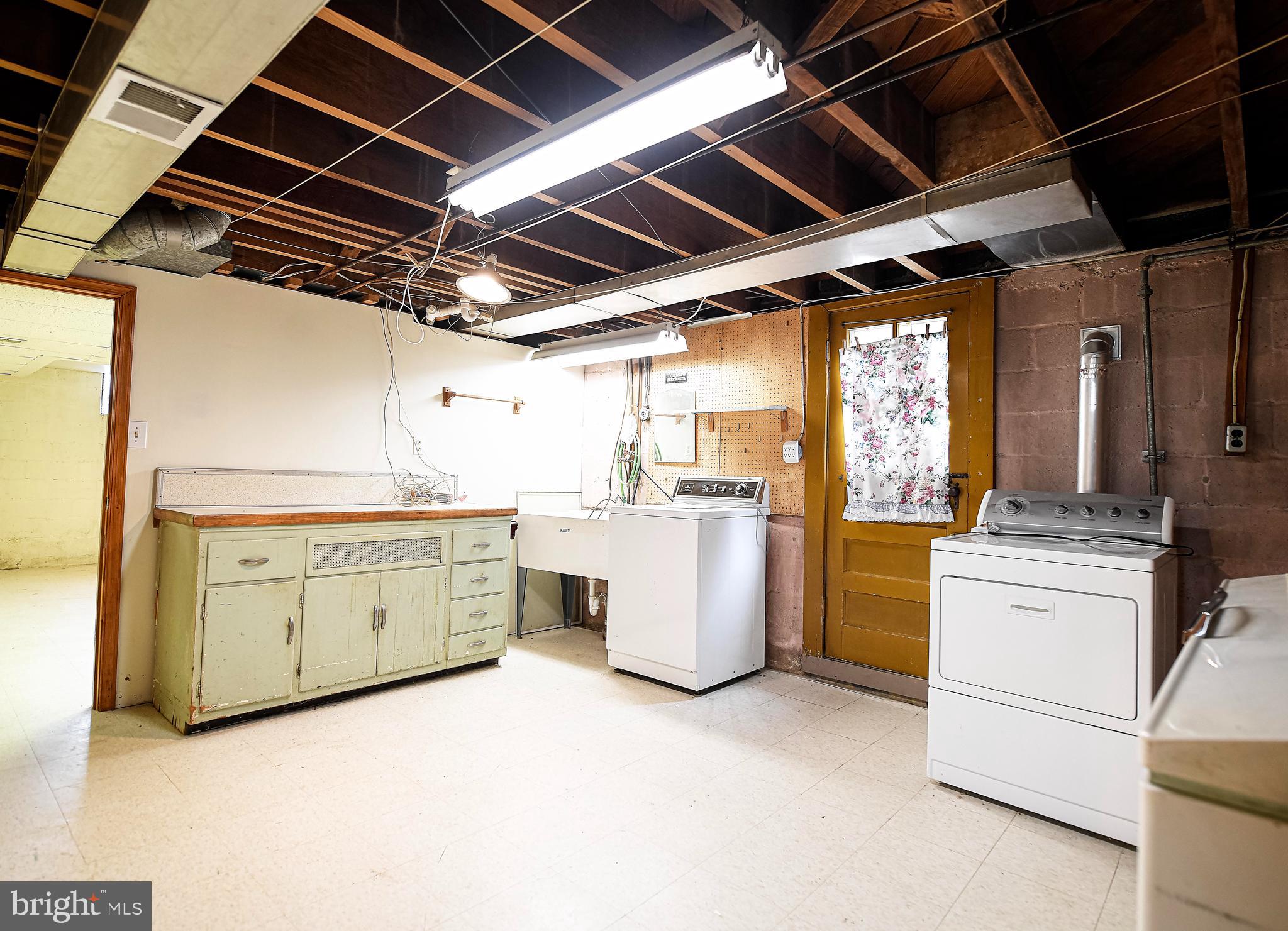 ROSEDALE GARDENS - Residential