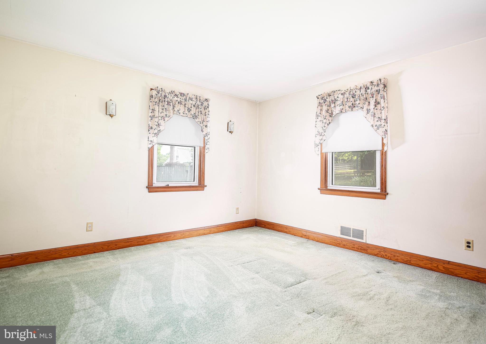 ROSEDALE GARDENS - Residential