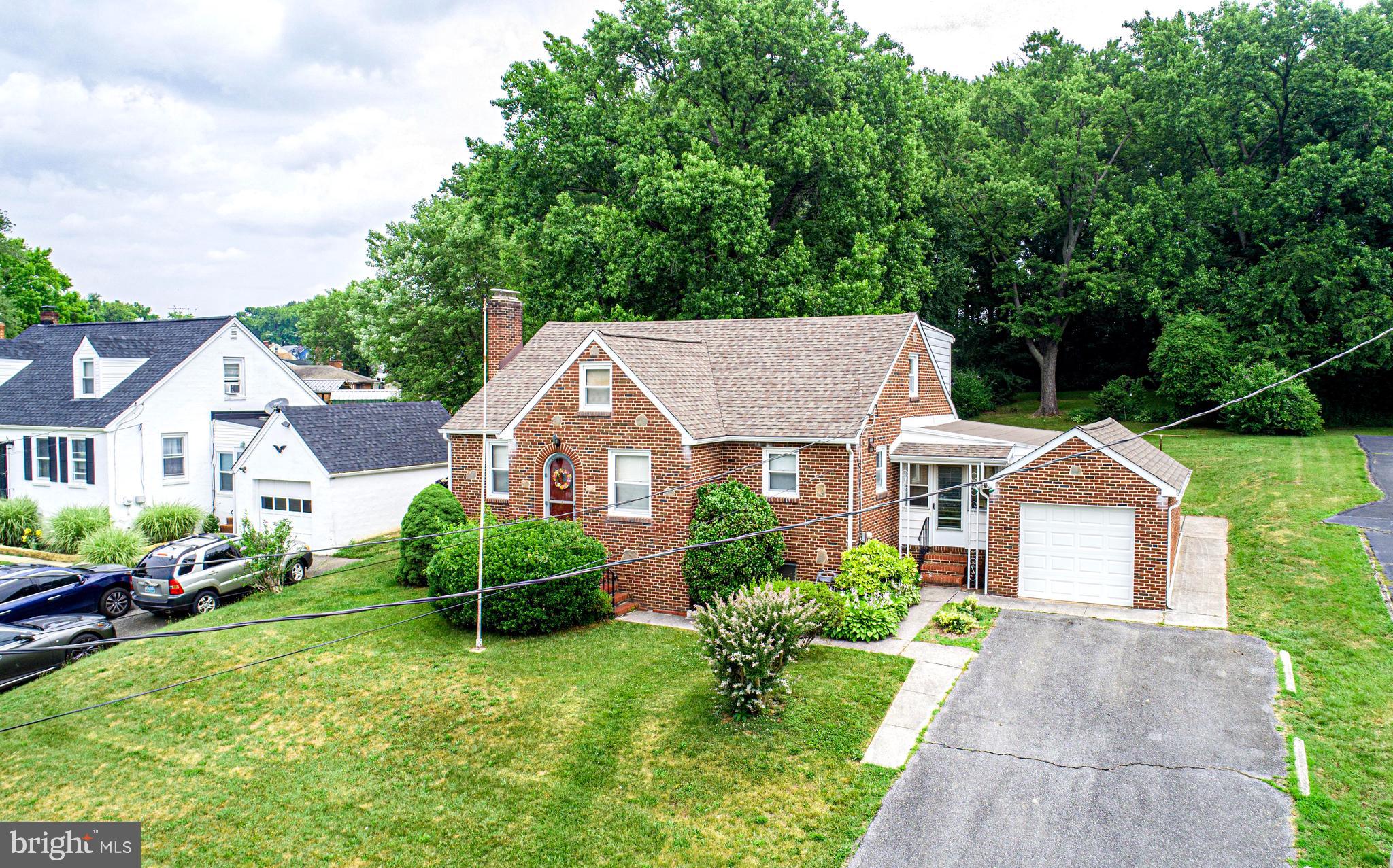 ROSEDALE GARDENS - Residential