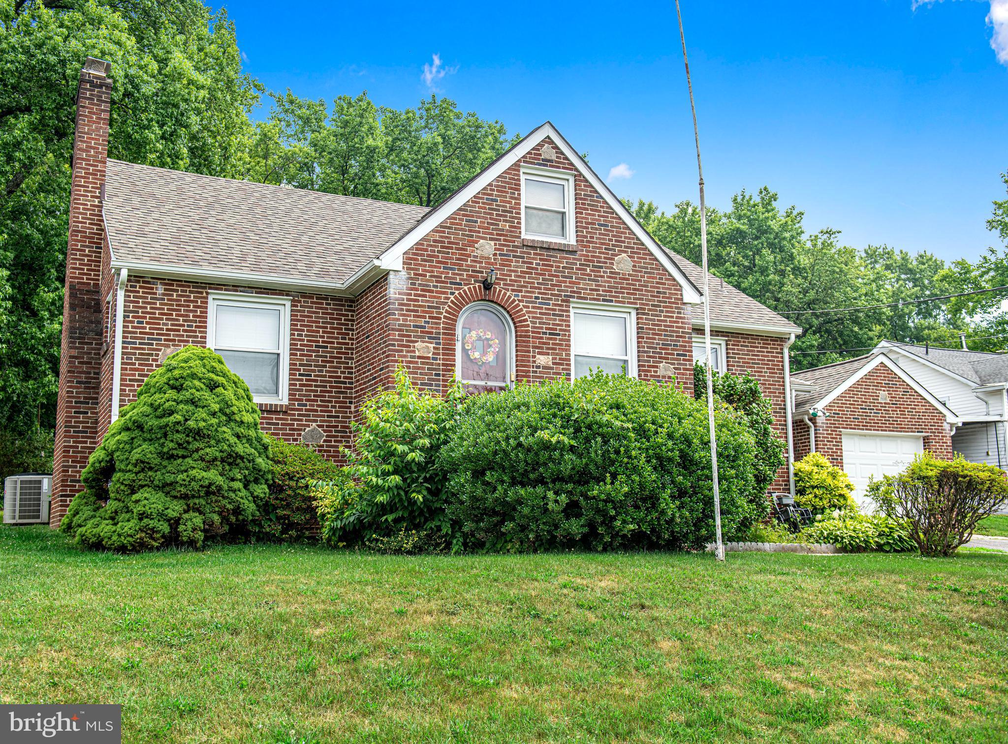 ROSEDALE GARDENS - Residential