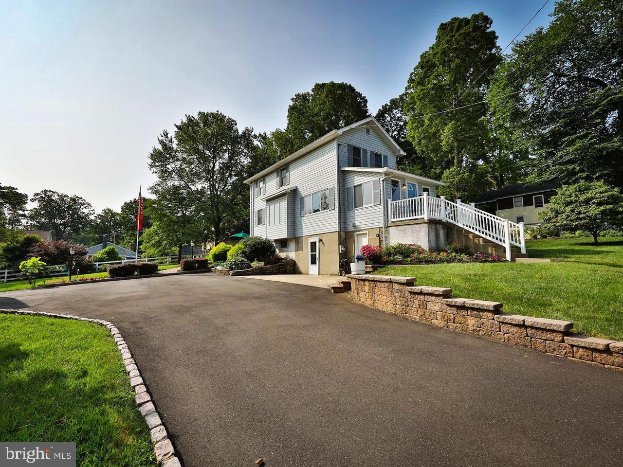 ARDSLEY - Residential