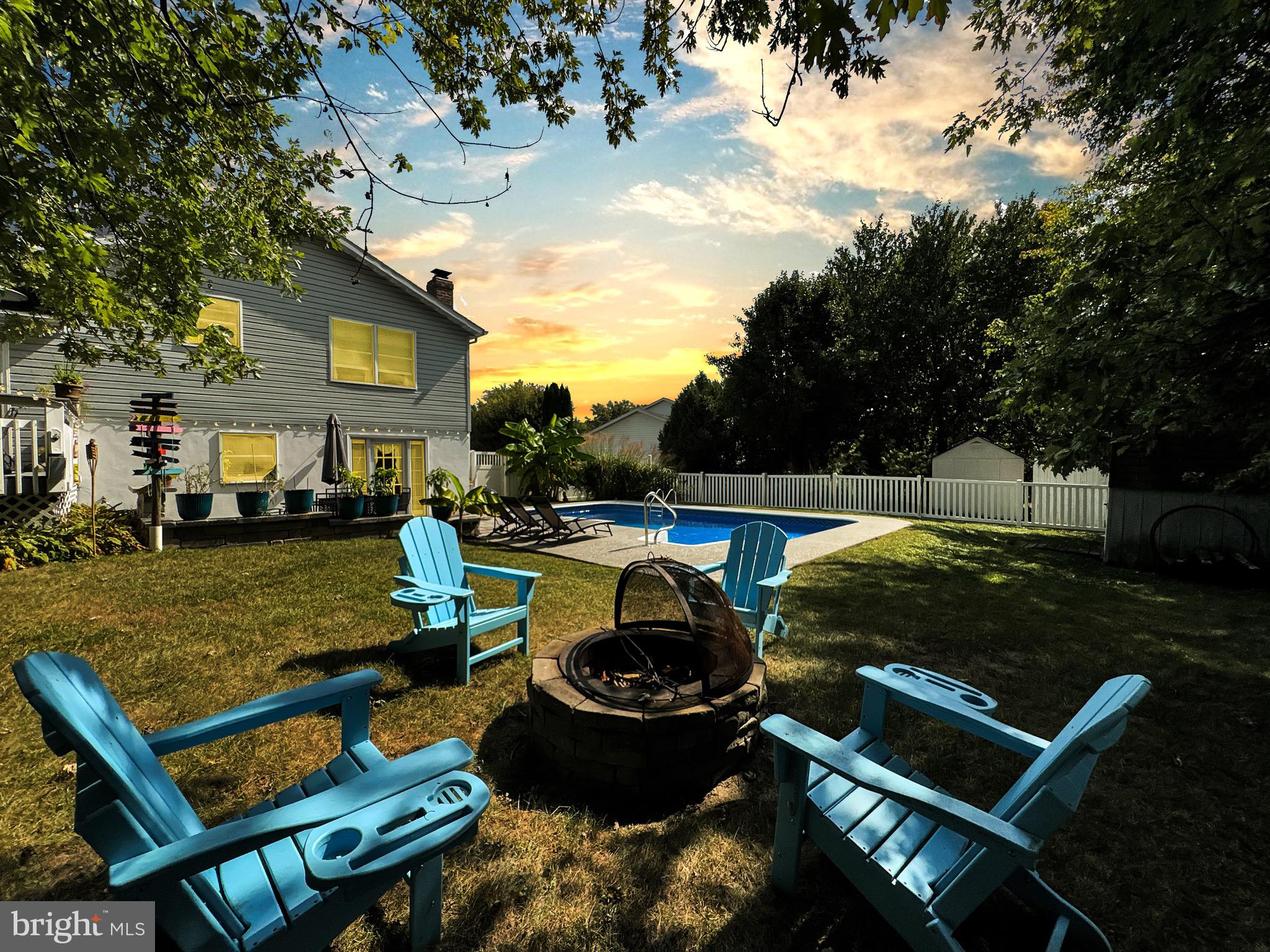 LITTLE KNOLL ESTATES - Residential