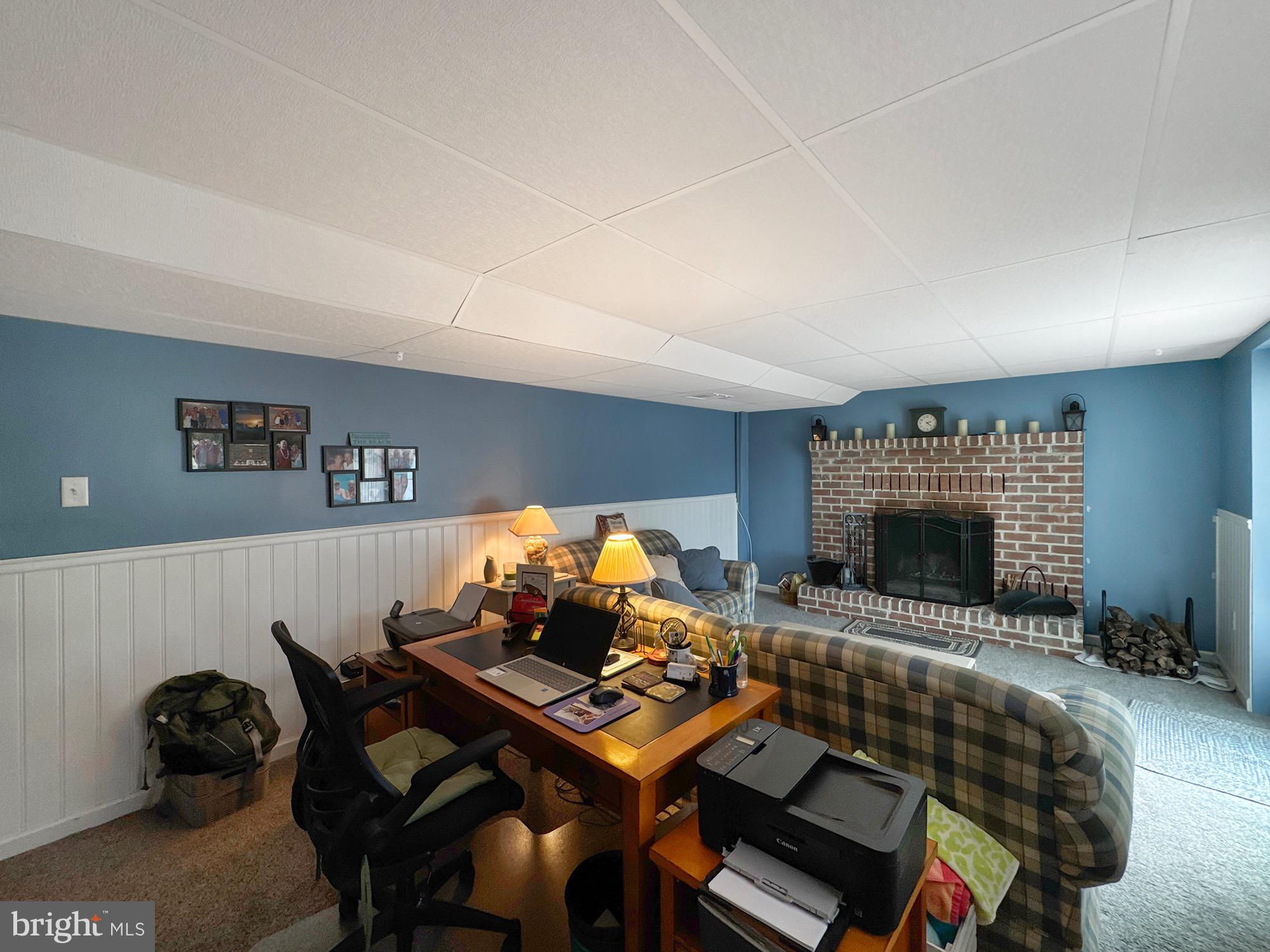 LITTLE KNOLL ESTATES - Residential