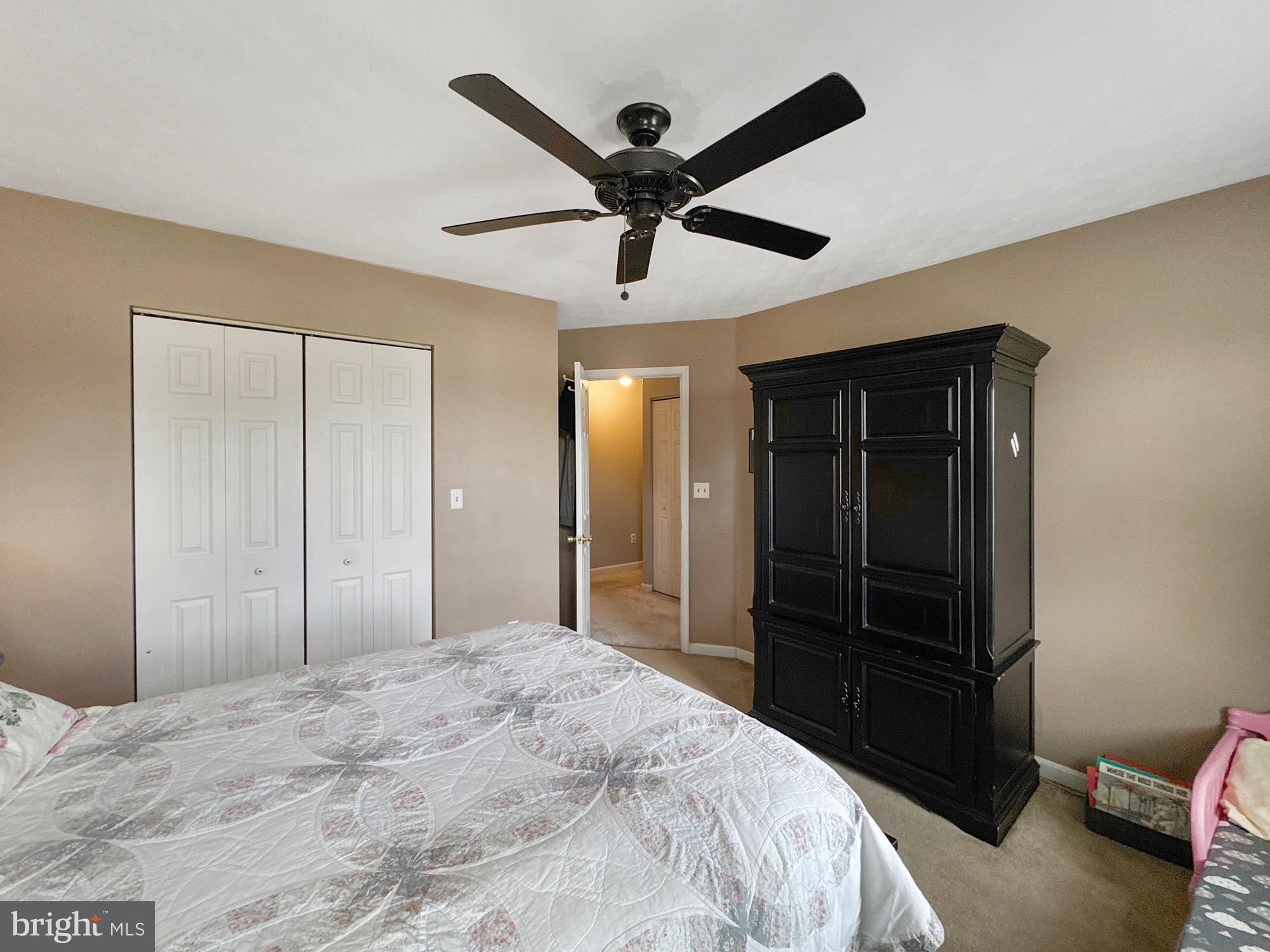 LITTLE KNOLL ESTATES - Residential