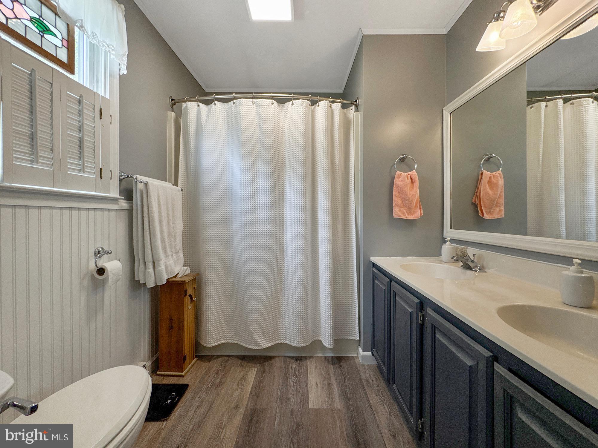 LITTLE KNOLL ESTATES - Residential