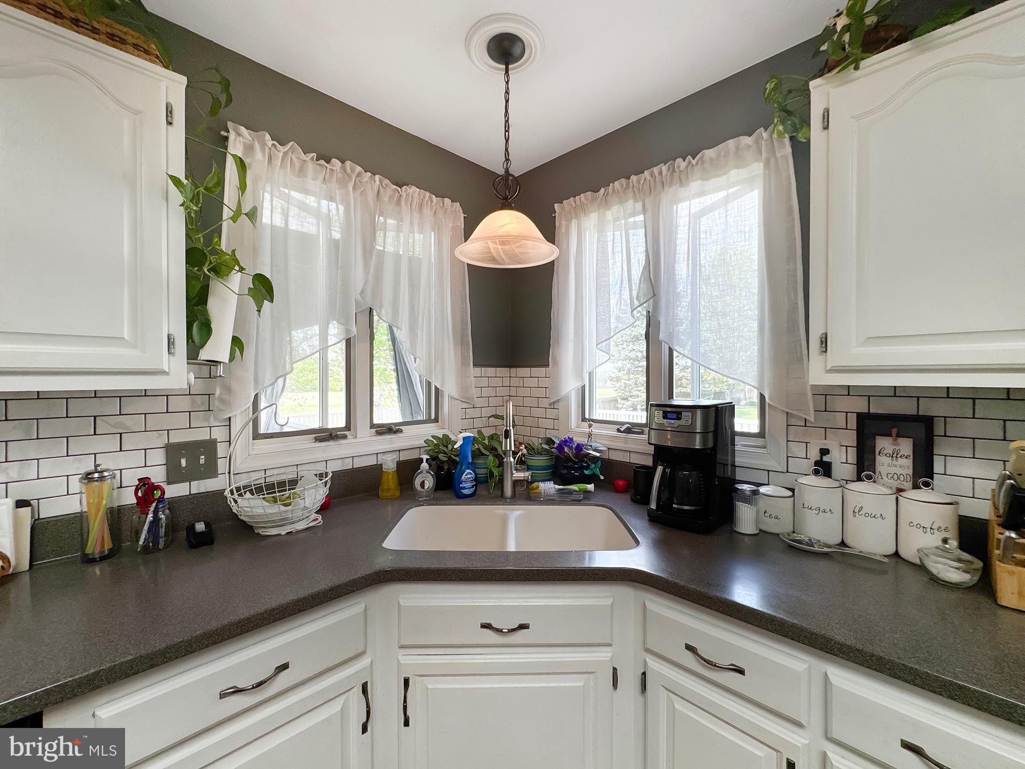 LITTLE KNOLL ESTATES - Residential