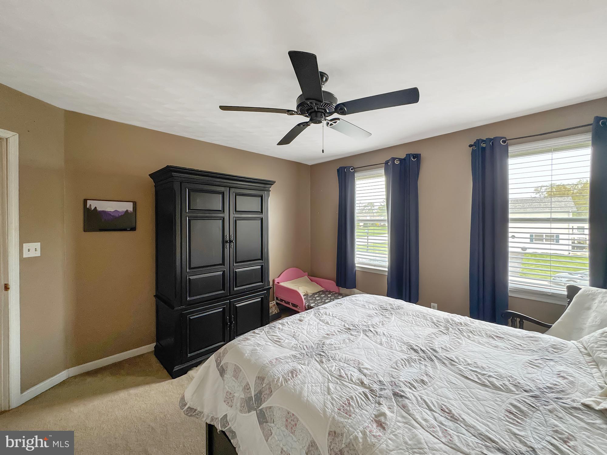 LITTLE KNOLL ESTATES - Residential