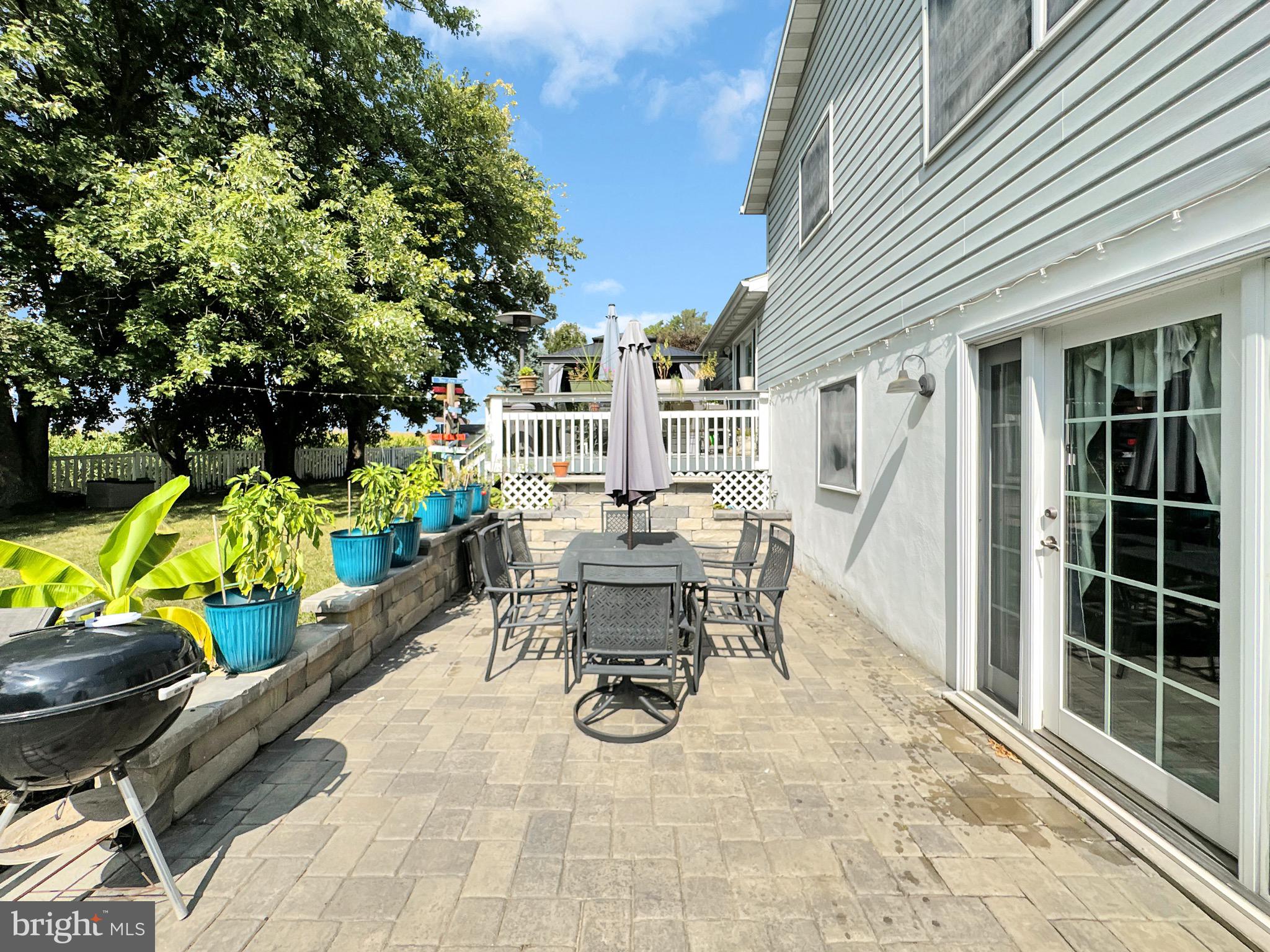 LITTLE KNOLL ESTATES - Residential