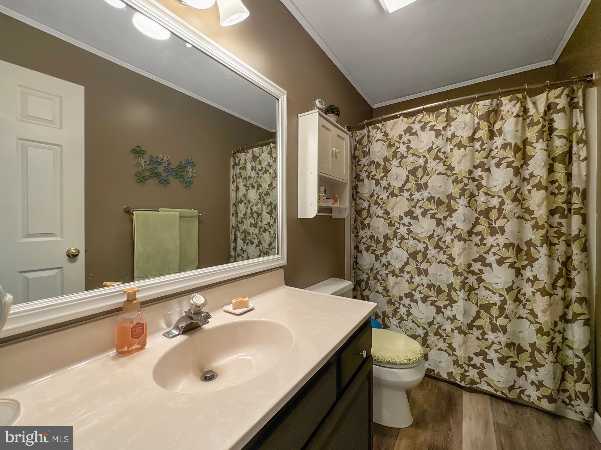 LITTLE KNOLL ESTATES - Residential