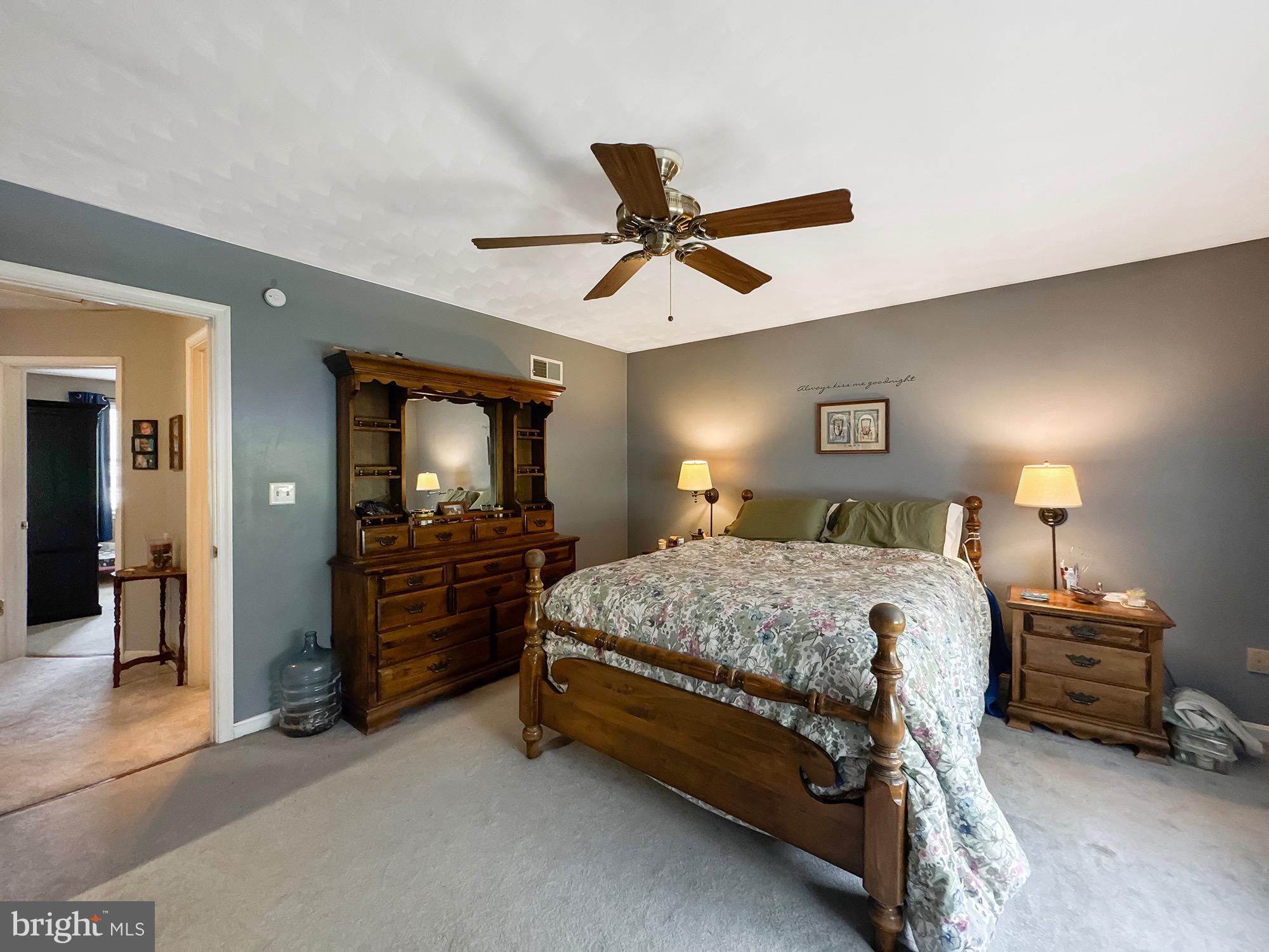 LITTLE KNOLL ESTATES - Residential