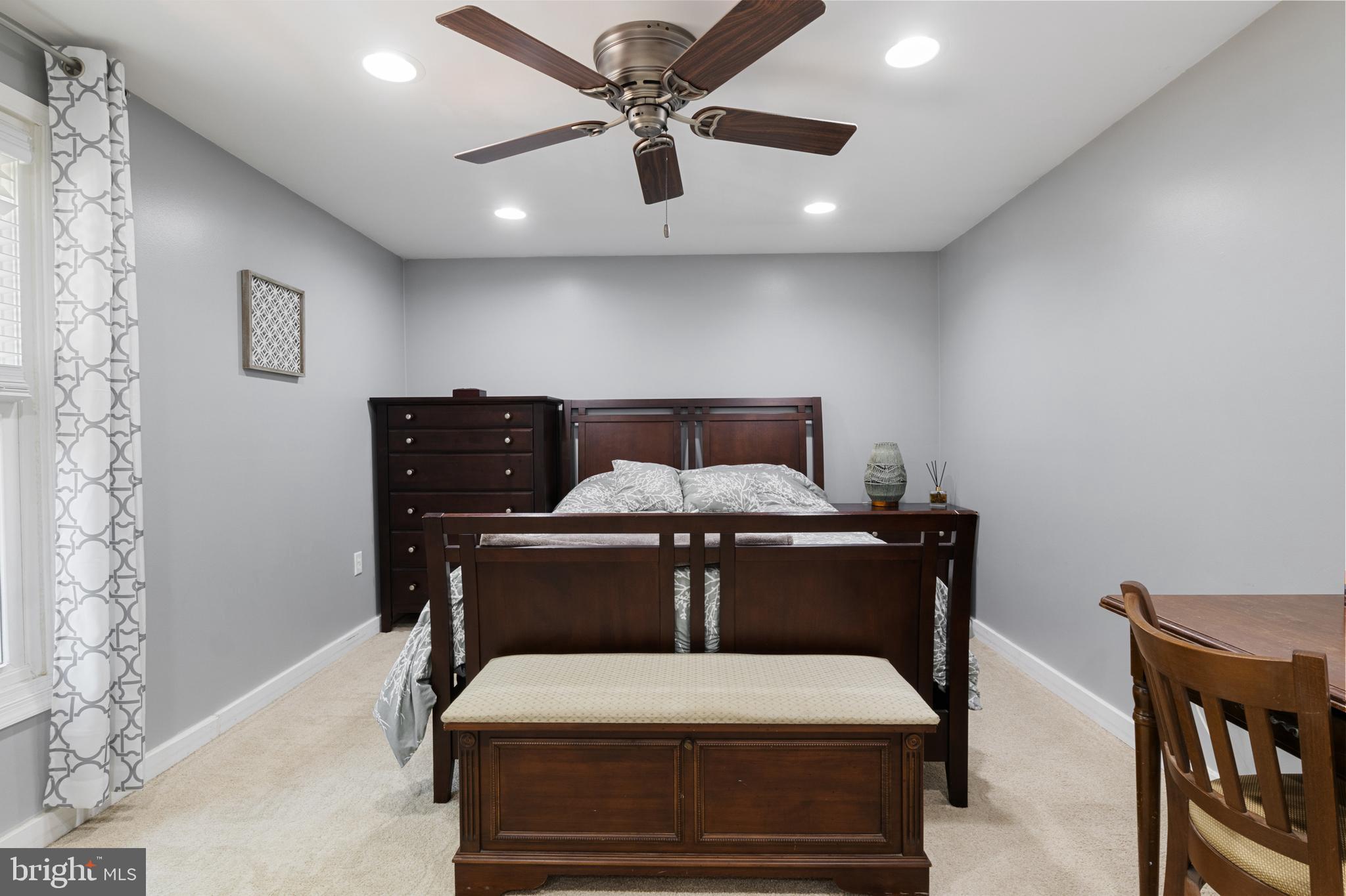 GLENVILLE - Residential